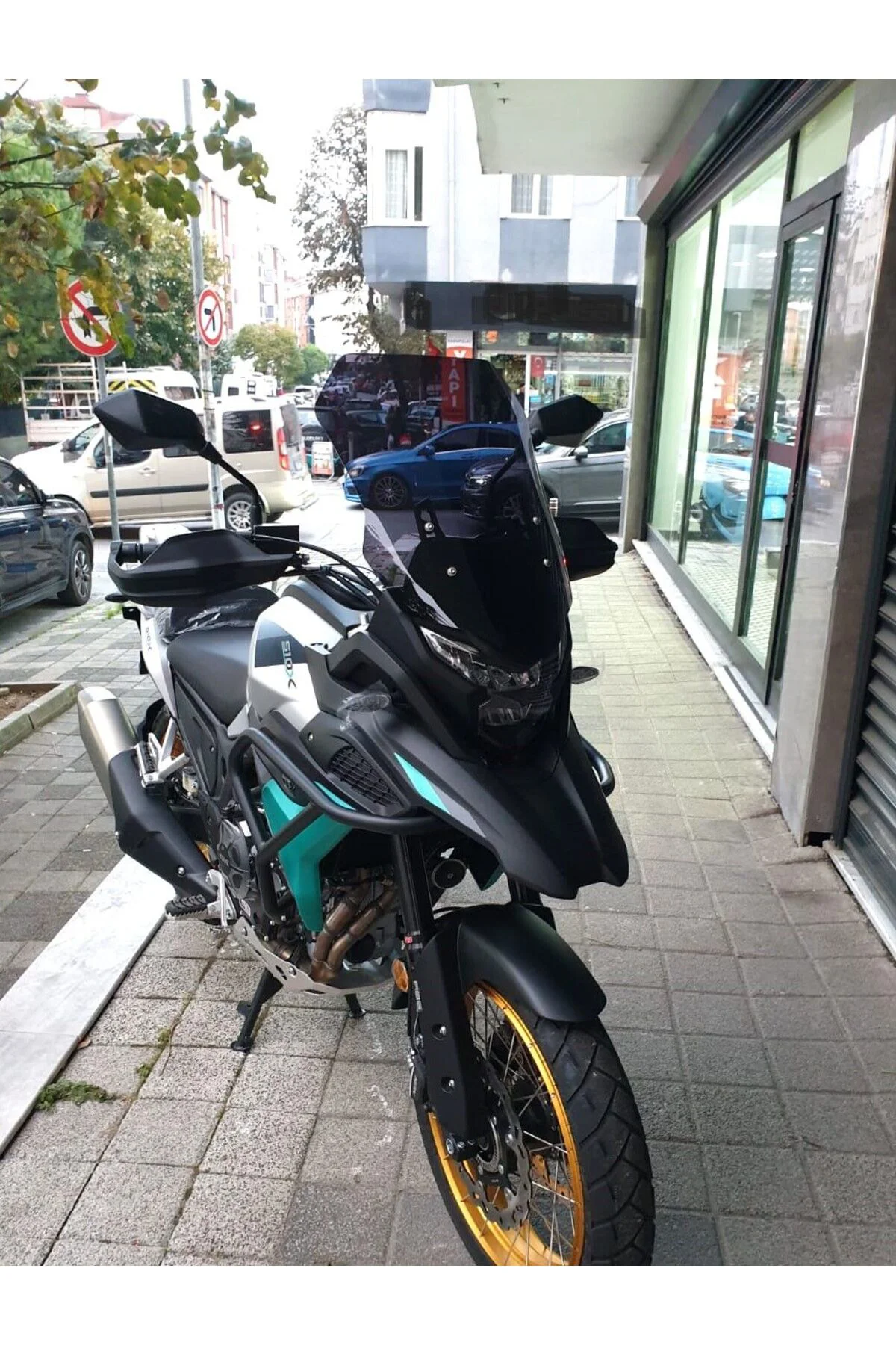 Java RVM 500 Ön Cam 2021-2026 Model 53cm Siyah Renkli 4mm