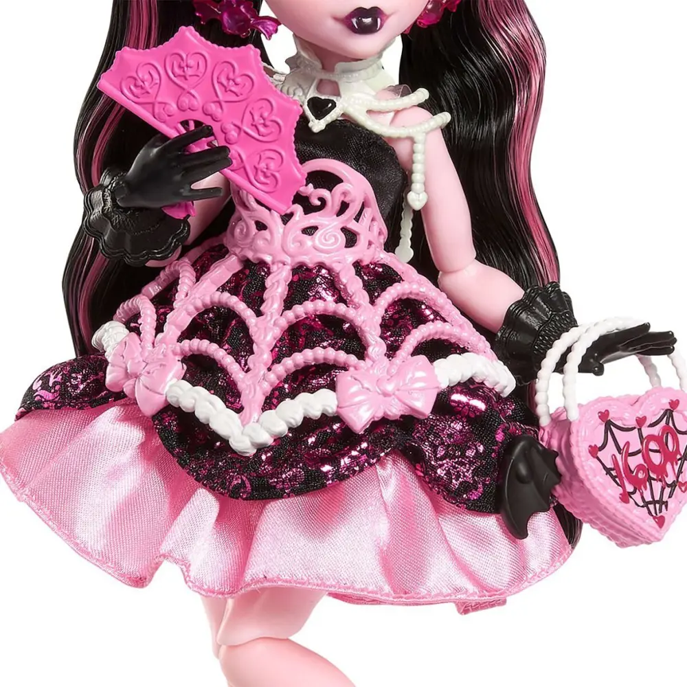 JBG74 Monster High Scary Sweet Birthday Draculaura JBG74 Monster High Scary Sweet Birthday Draculaura