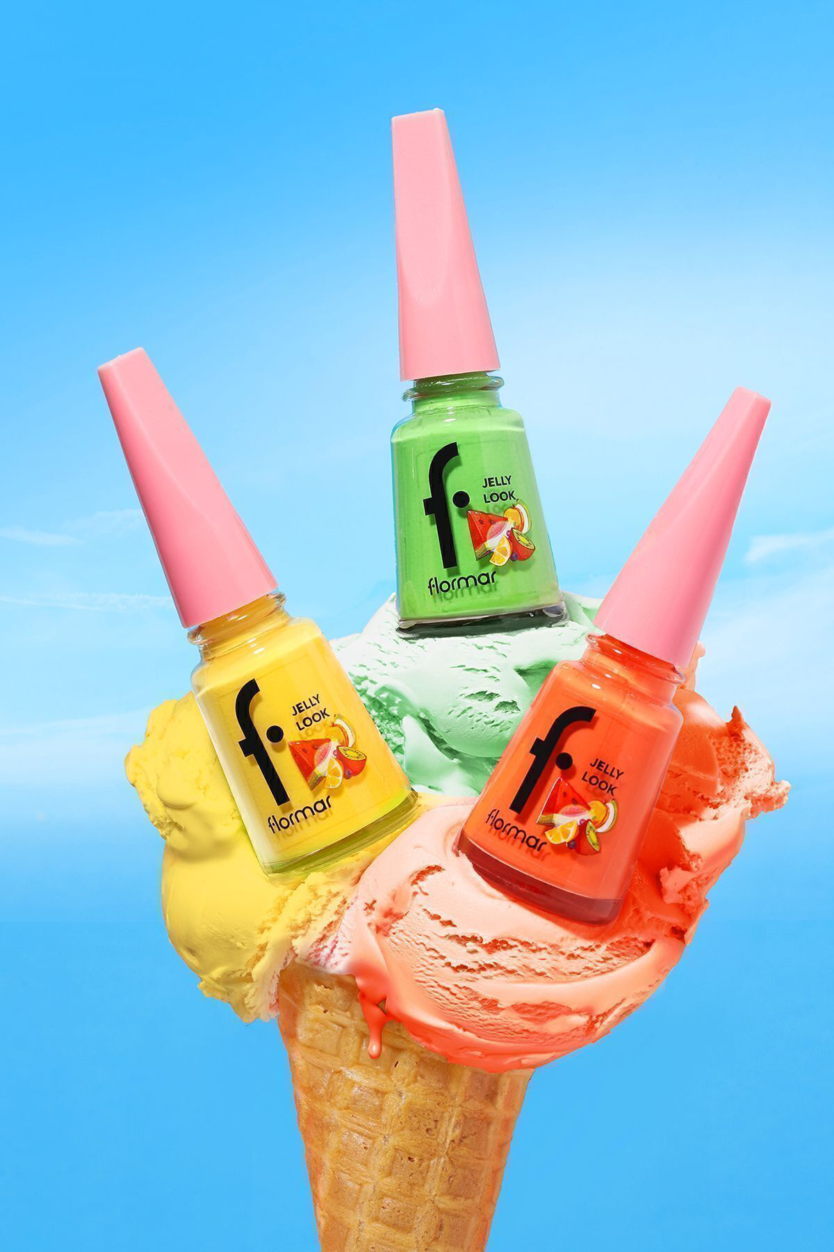 Jelly Look Yüksek Pigmentli & Parlak Bitişli Jel Görünümlü Oje