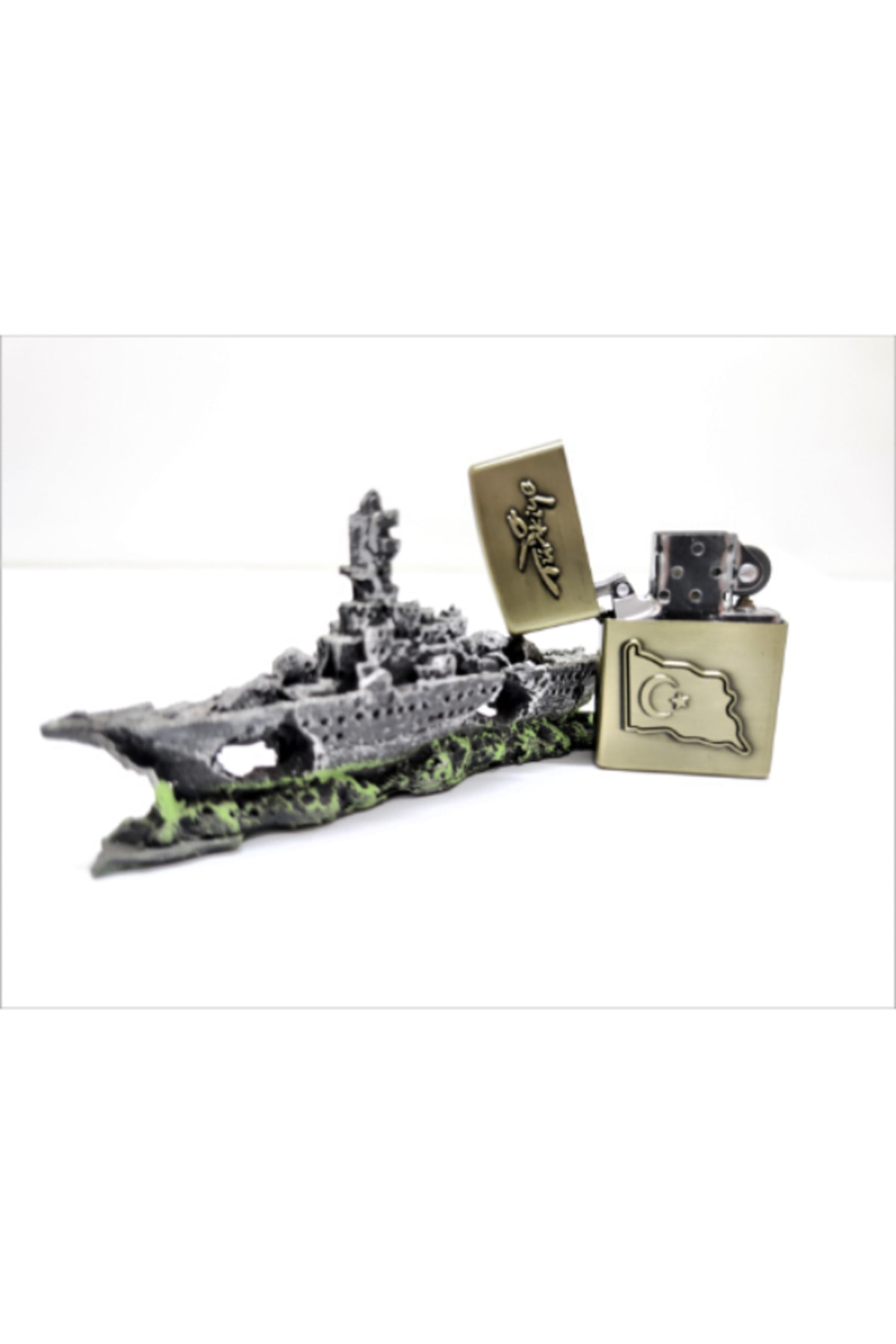 Tesbih Sakarya Kabartma Dalgalı Türk Bayrak Desenli - Benzin'li Zippo Tarzı Çakm