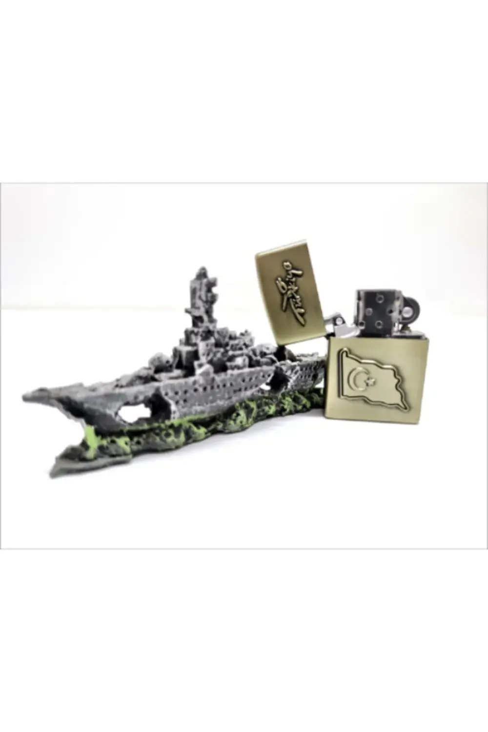 Kabartma Dalgalı Türk Bayrak Desenli - Benzin'li Zippo tarzı Çakm