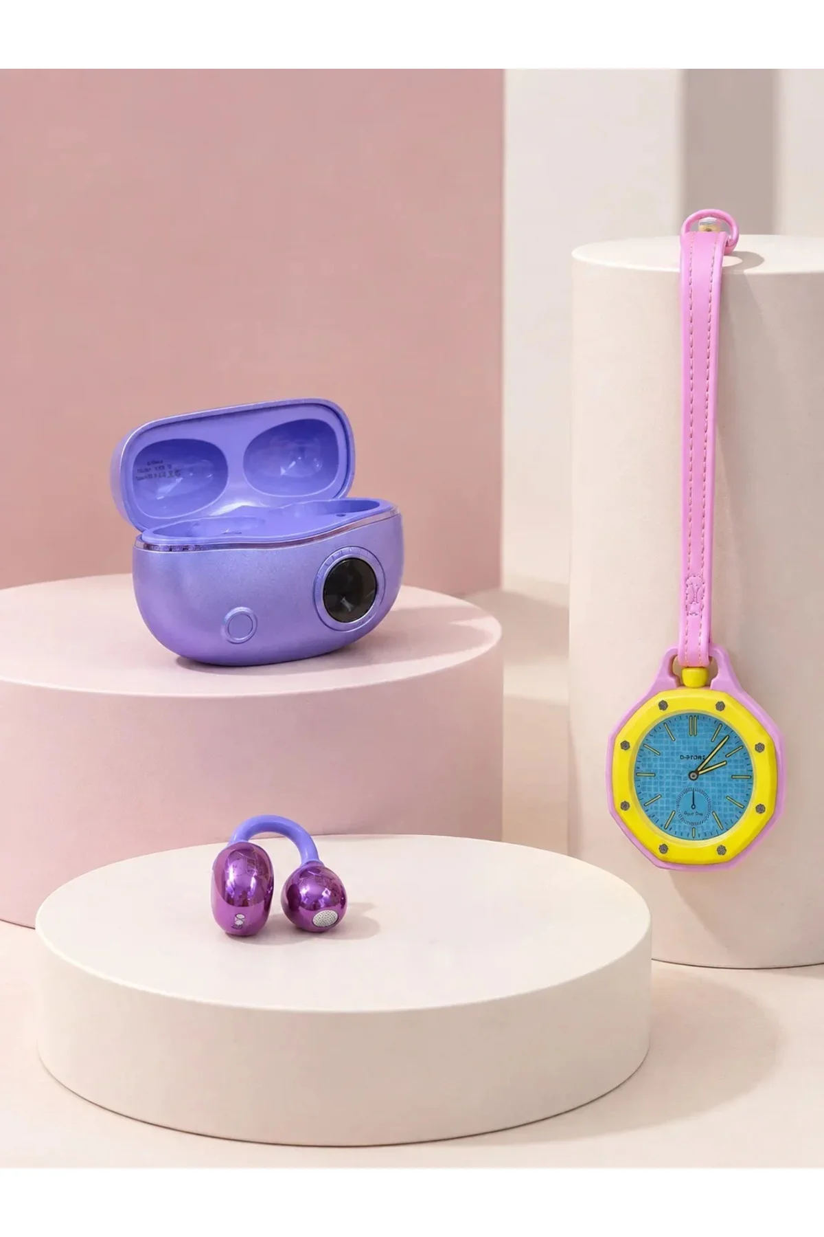 Kablosuz Kulaklık ve Pembe Çanta Charm Saat İkili Seti Şarj Kutulu Taşınabilir Tasarım Kablosuz Kulaklık ve Pembe Çanta Charm Saat İkili Seti Şarj Kutulu Taşınabilir Tasarım