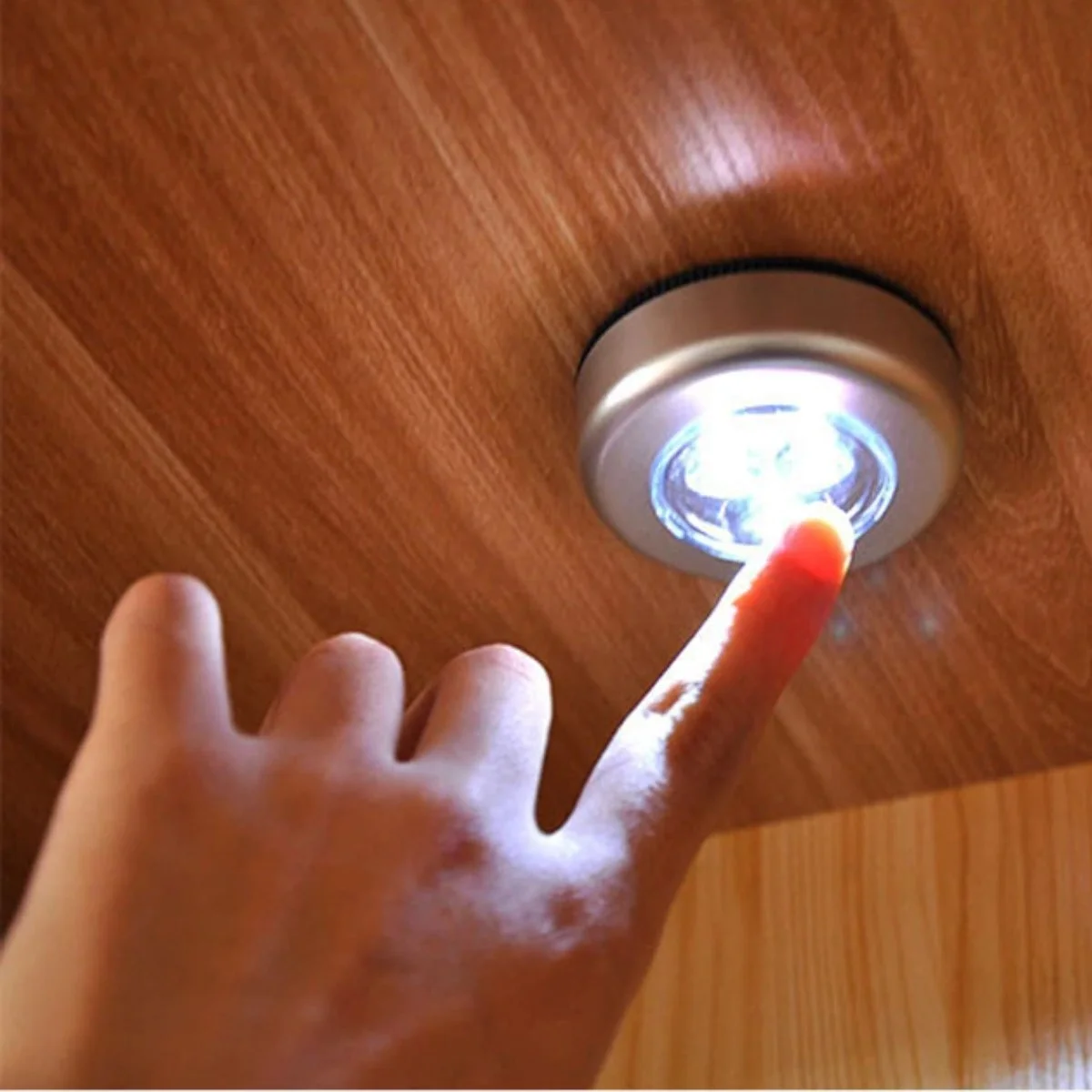 Kablosuz Spot Pilli Dokunmatik Led Lamba 3 Ledli Dolap Lambası Bx40 Fiyatı, Yorumları ve Özellikleri