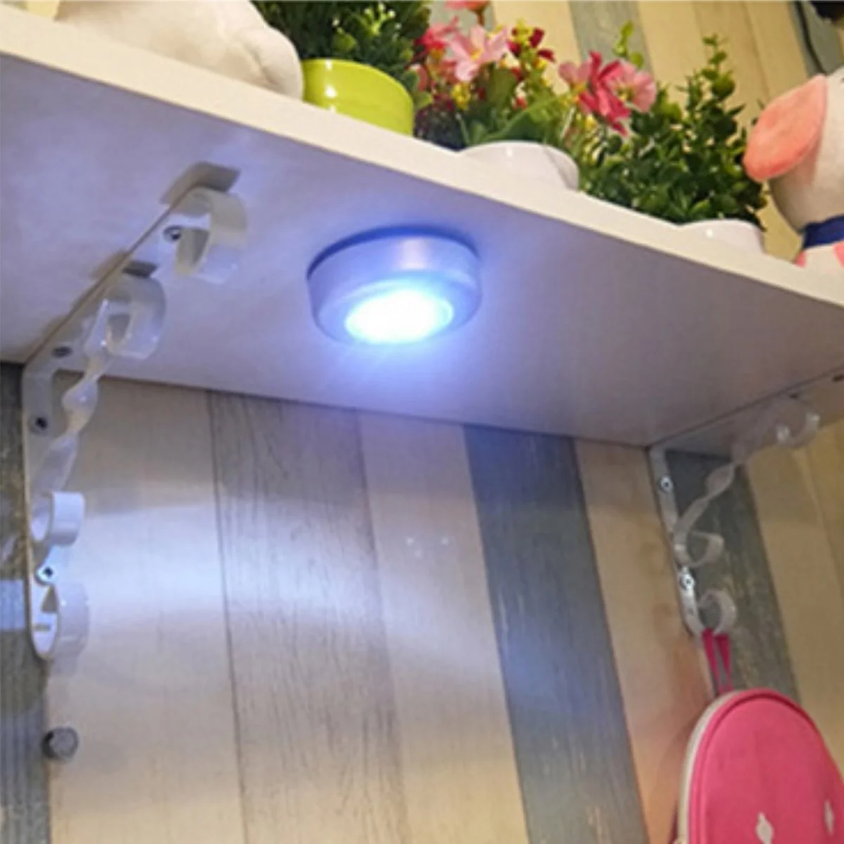 Kablosuz Spot Pilli Dokunmatik Led Lamba 3 Ledli Dolap Lambası Bx40 Fiyatı, Yorumları ve Özellikleri