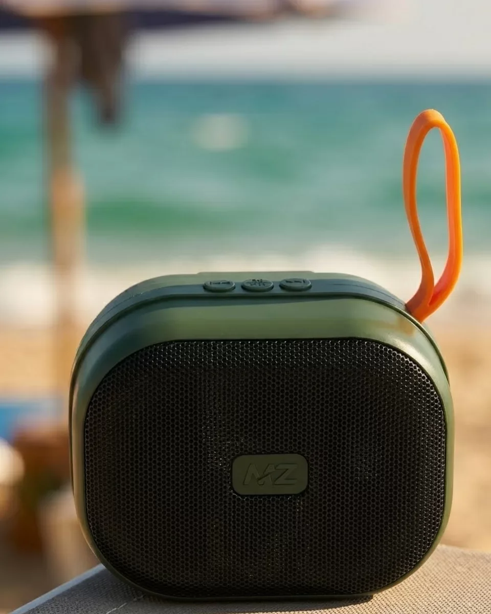 Kablosuz Taşınabilir Hoparlör Bluetooth USB Kart Destekli Net Ses - Küçük Boyutlu, FM Radyo ve Pil Ömrü