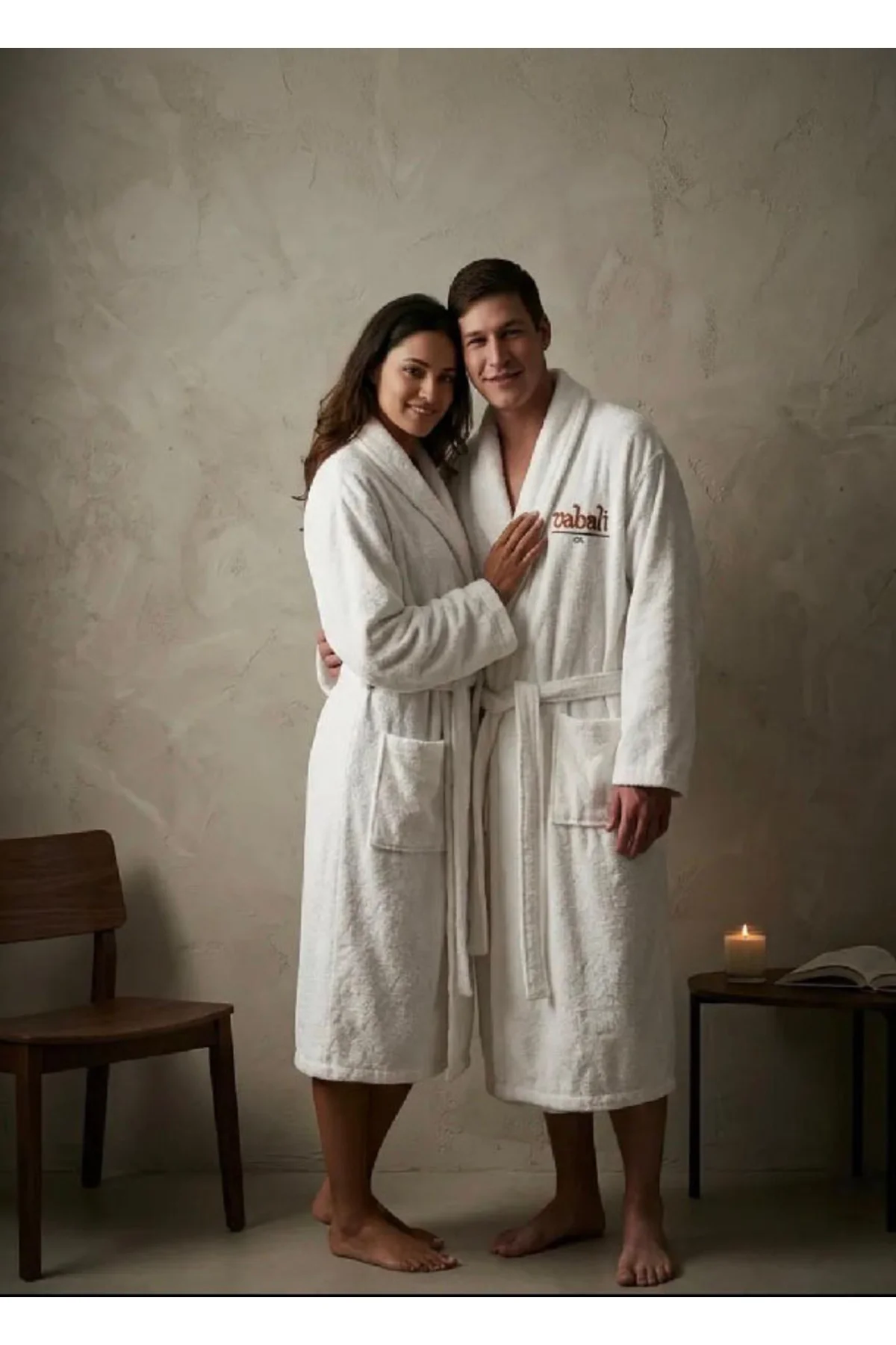 KADİFE BORNOZ ŞAL YAKA SPA NAKIŞLI (1 ADET 130 CM BOY BORNOZ)