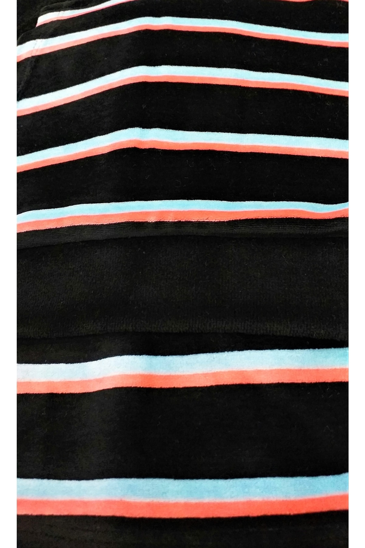 Kadife Pijama Takımı Siyah Çizgili