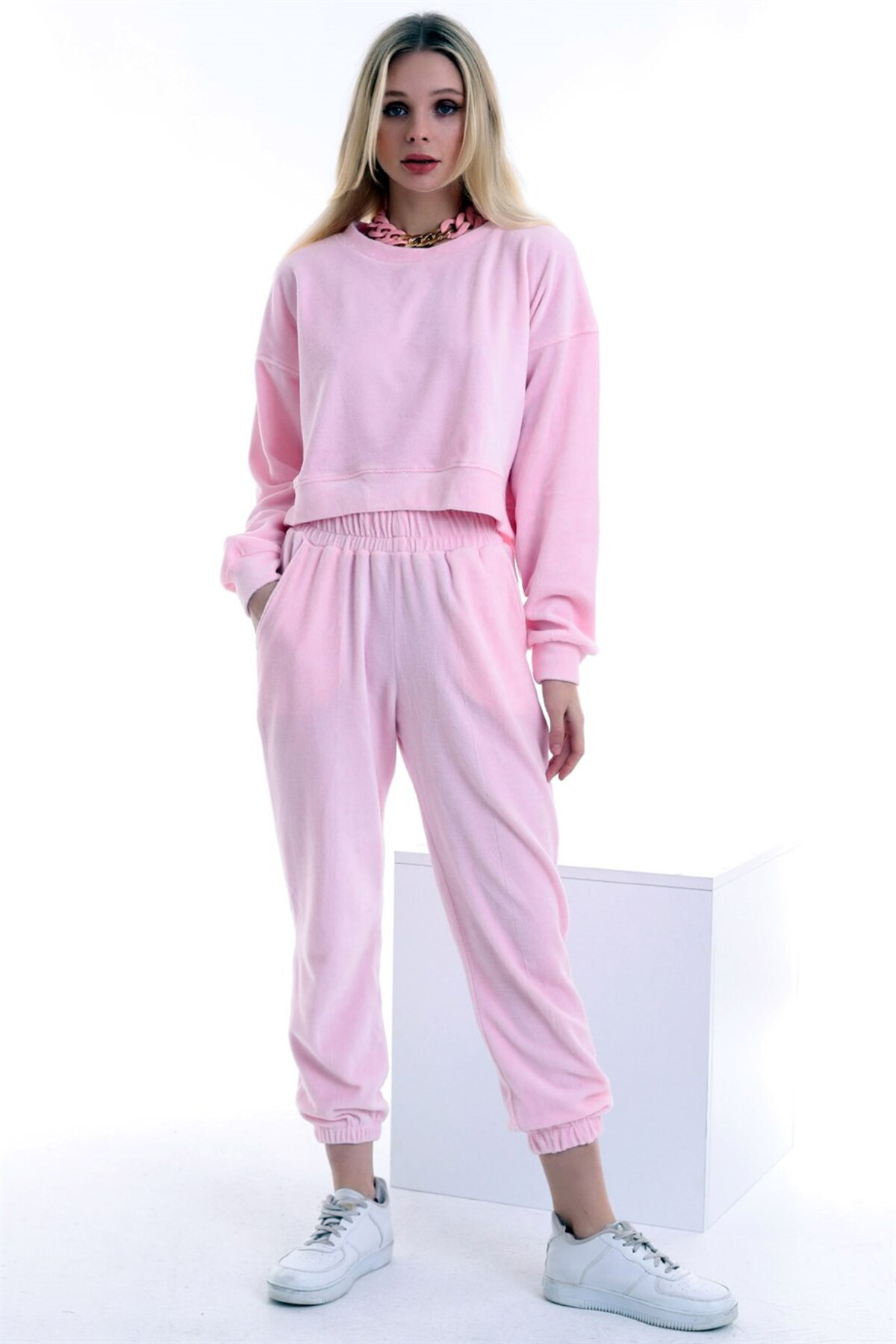 Dreamlike Kadife Yuvarlak Yaka Uzun Kollu Sweatshirt Cepli Bel Lastikli Pan