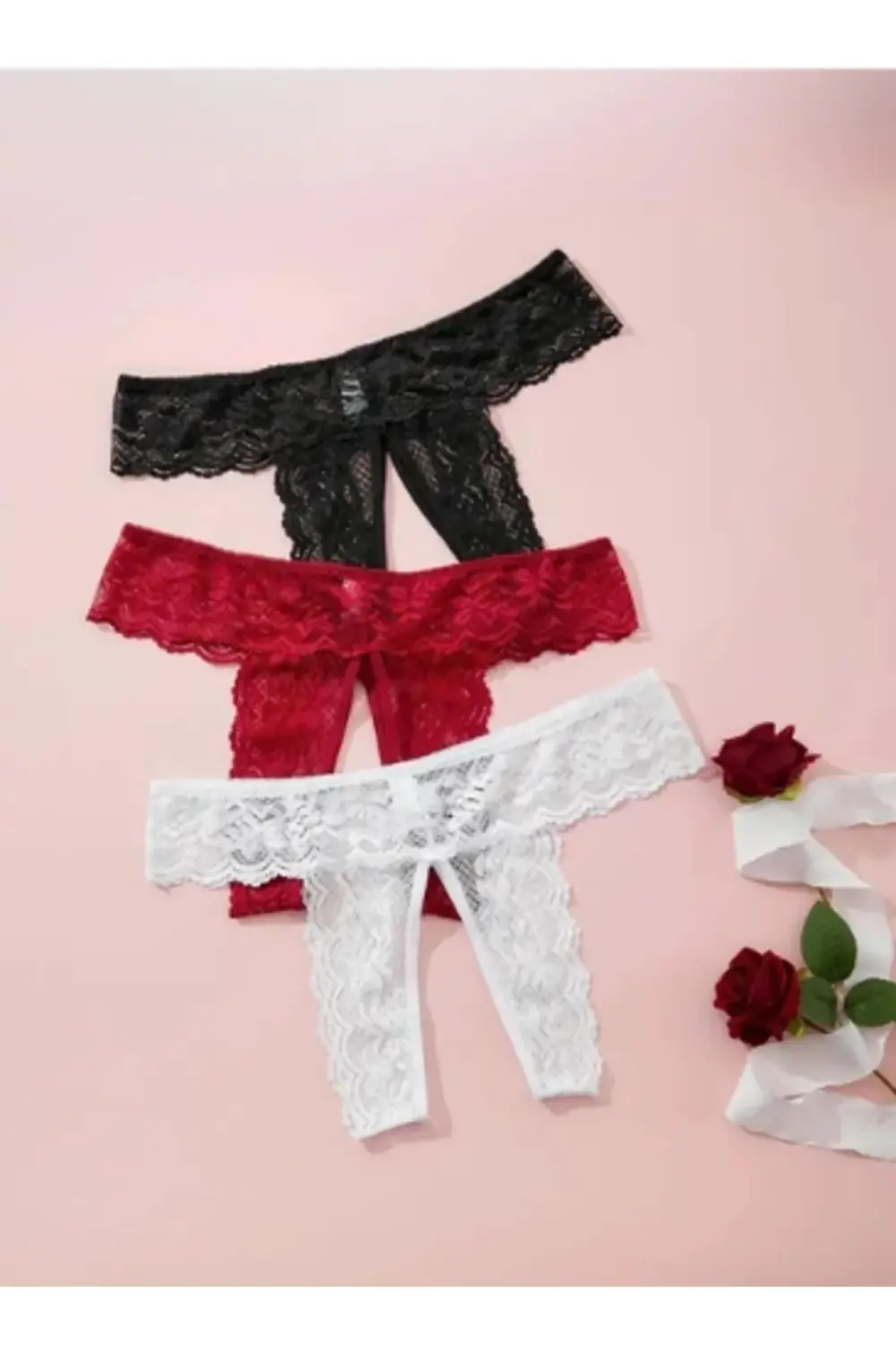 Kadın 3'lü Özel Bölgeleri Açık Dantelli Tanga seti