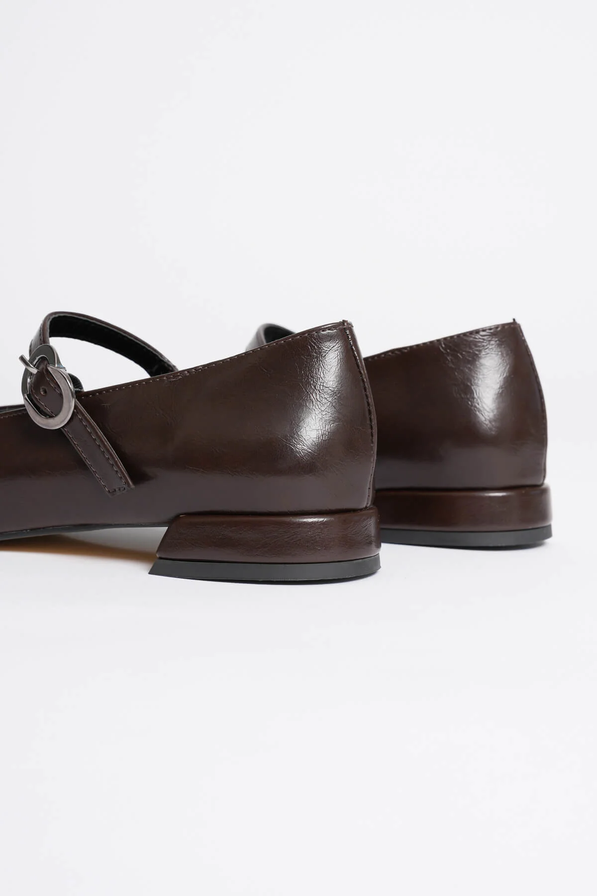 Kadın Acı Kahve Günlük Kısa Topuklu Ayakkabı TR23MS01B