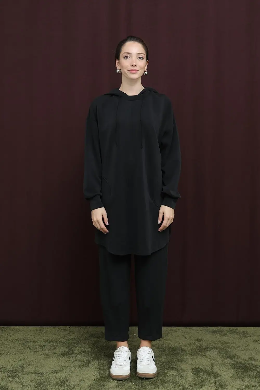 Kadın Arkası Garnili Kapüşonlu Pantolonlu Takım - 14306TKS - BLAC