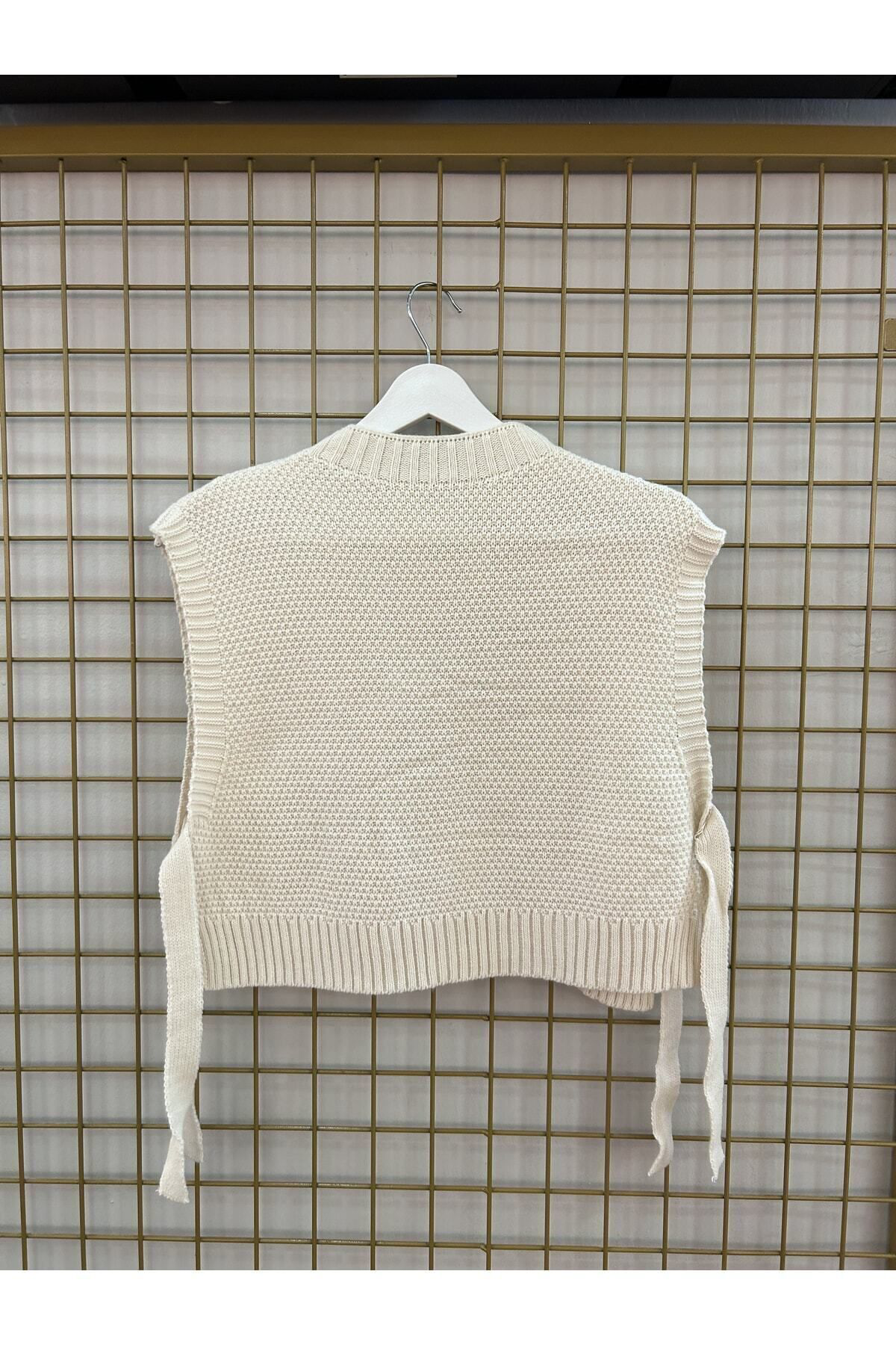 Bmd Kadın Ayarlanabilir Desenli Yandan Bağlamalı Triko Süveter