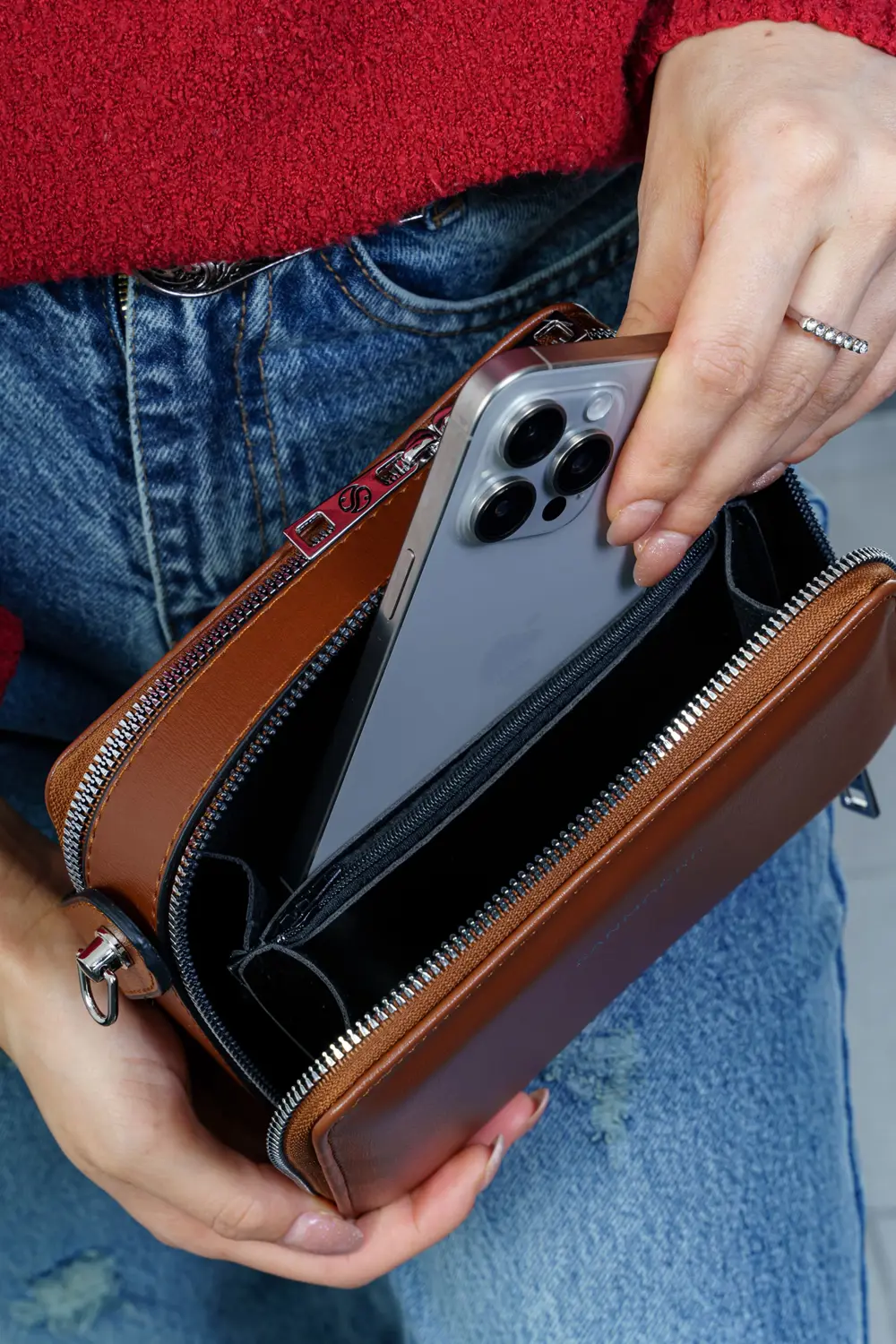 Kadın Ayarlanabilir Çapraz Askılı El Ve Omuz Çantası Kadın Ayarlanabilir Çapraz Askılı El Ve Omuz Çantası