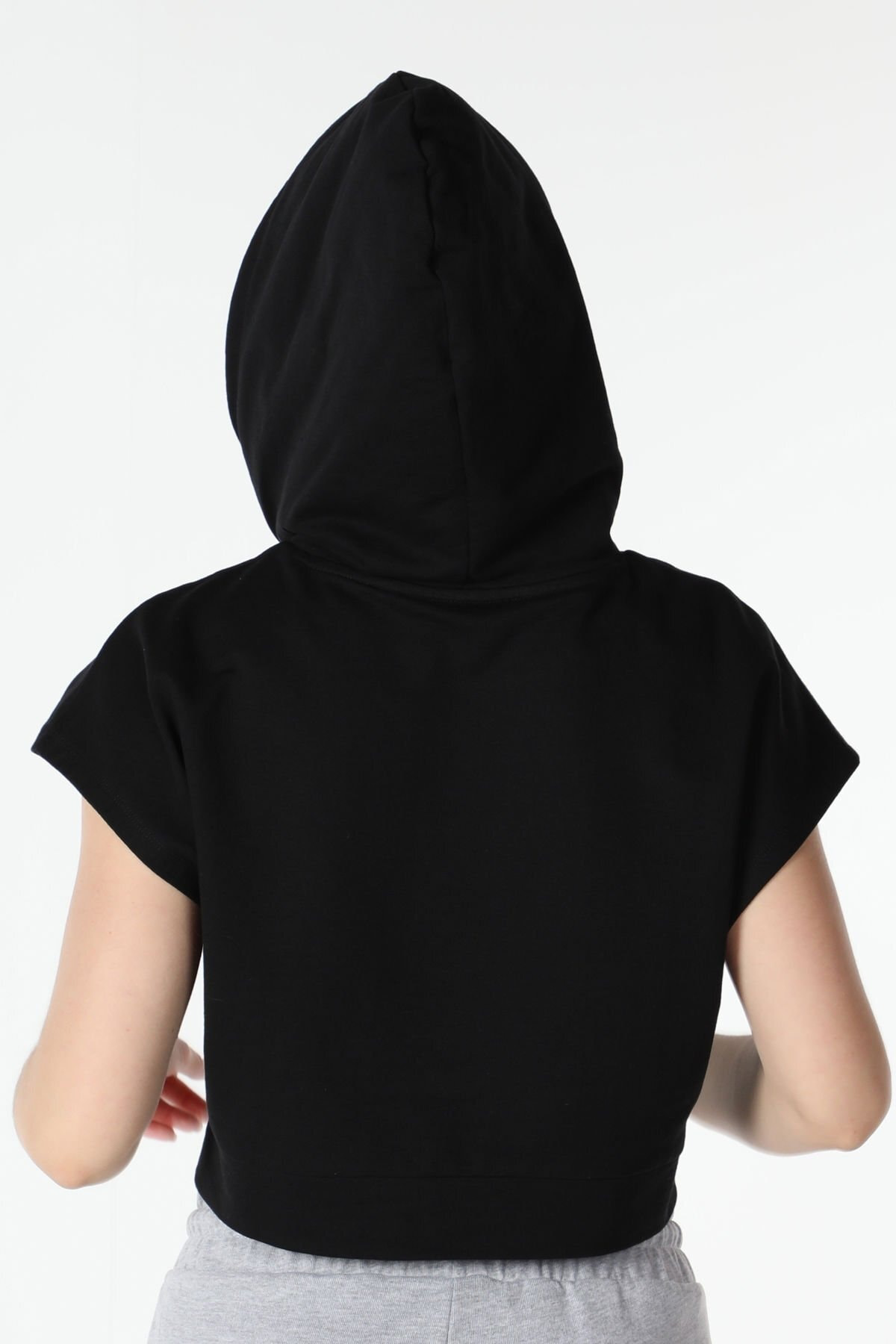 Defys Kadın Baskılı Kapüşonlu Crop Sweat Siyah