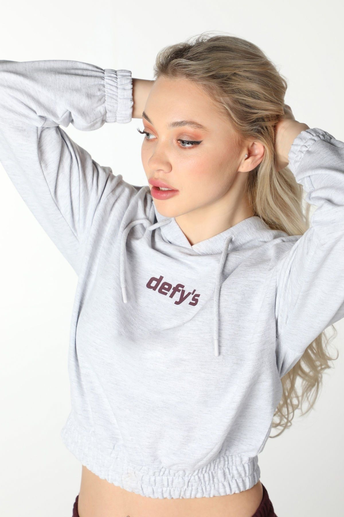 Defys Kadın Baskılı Kapüşonlu Crop Sweat Gri
