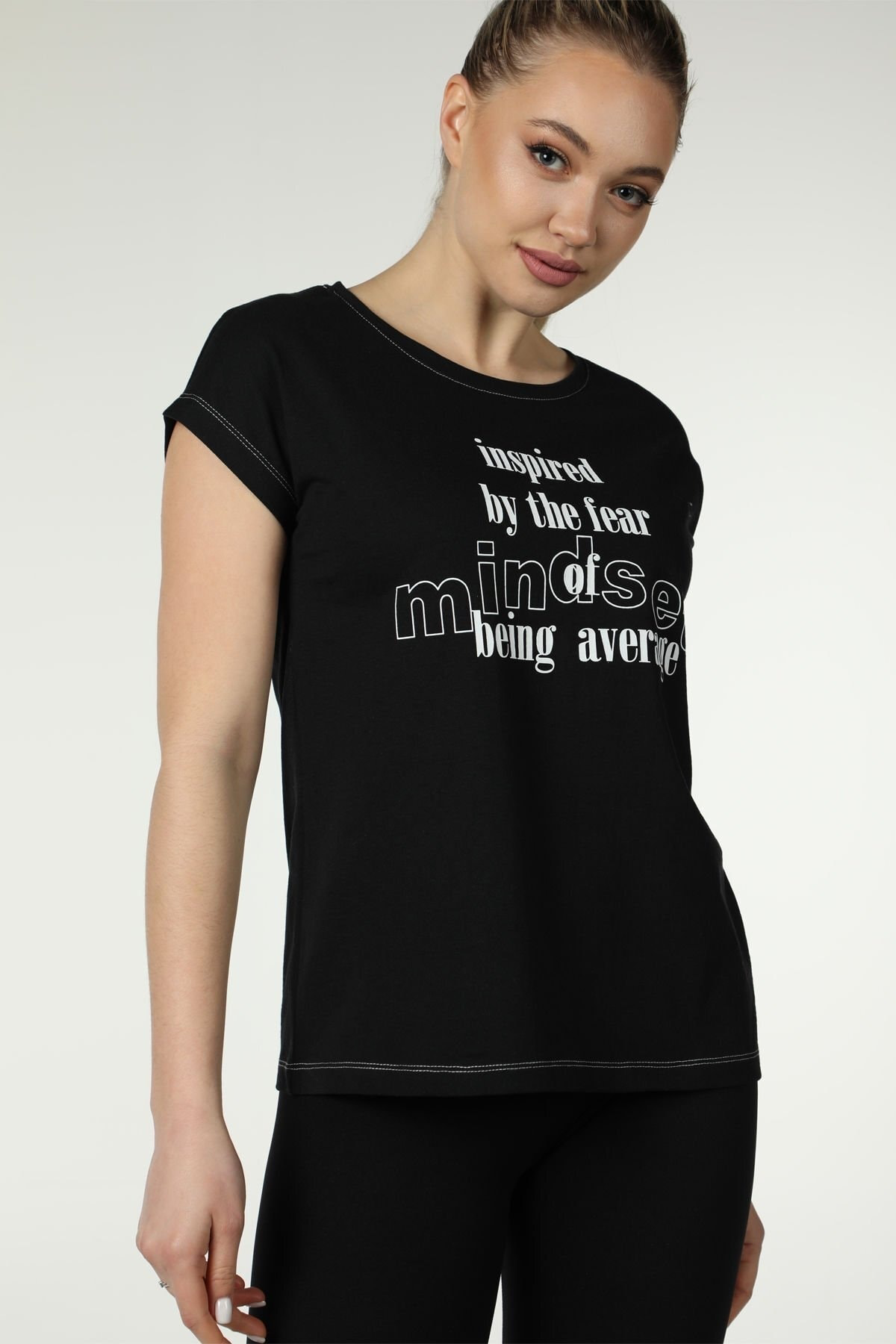 Kadın Baskılı Kısa Kollu Arka Dikişli Bisiklet Yaka Tişört Siyah