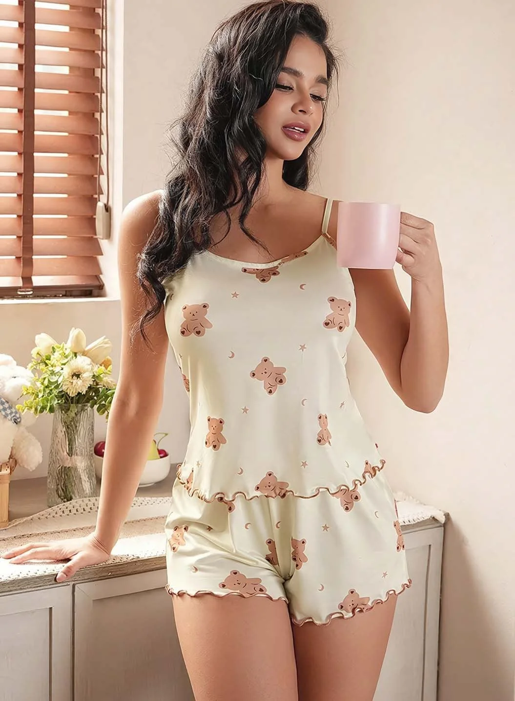 Kadın Bej Ayıcık Desenli Örme Yazlık Şort Takım - Rahat ve Şık Pijama Takımı Fiyatı, Yorumları ve Özellikleri
