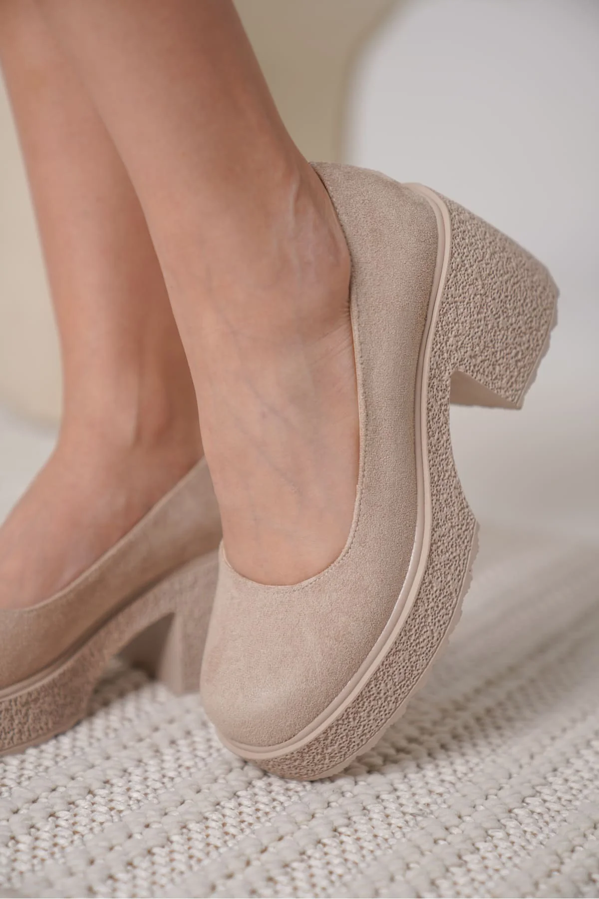 Kadın Bej Süet Günlük Ayakkabı TR06MS04F