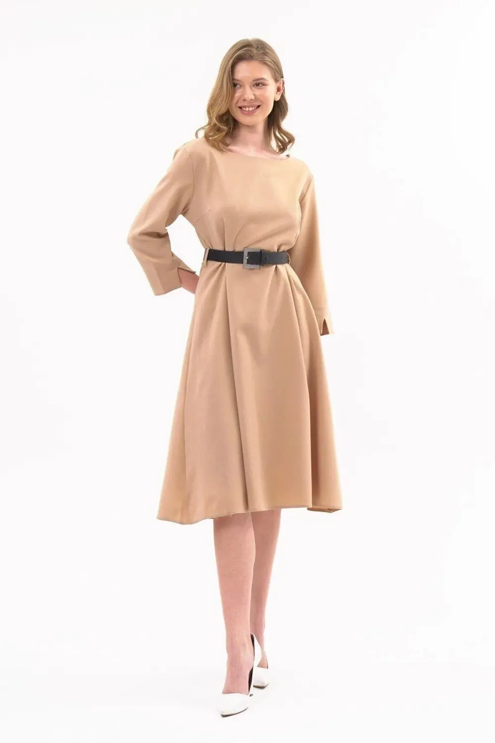 Kadın Bej Yeni Sezon Kemerli Bisiklet Yaka Elbise 3809-110