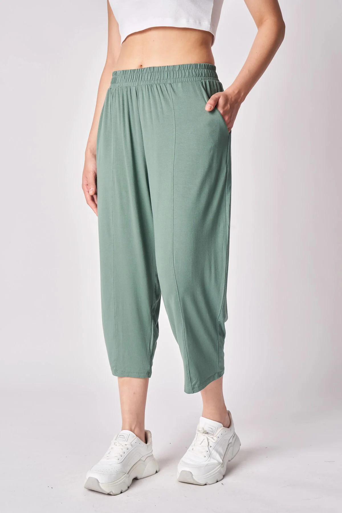 Kadın Beli Lastikli Regular Fit Dikiş Detaylı Şalvar Pantolon Siy