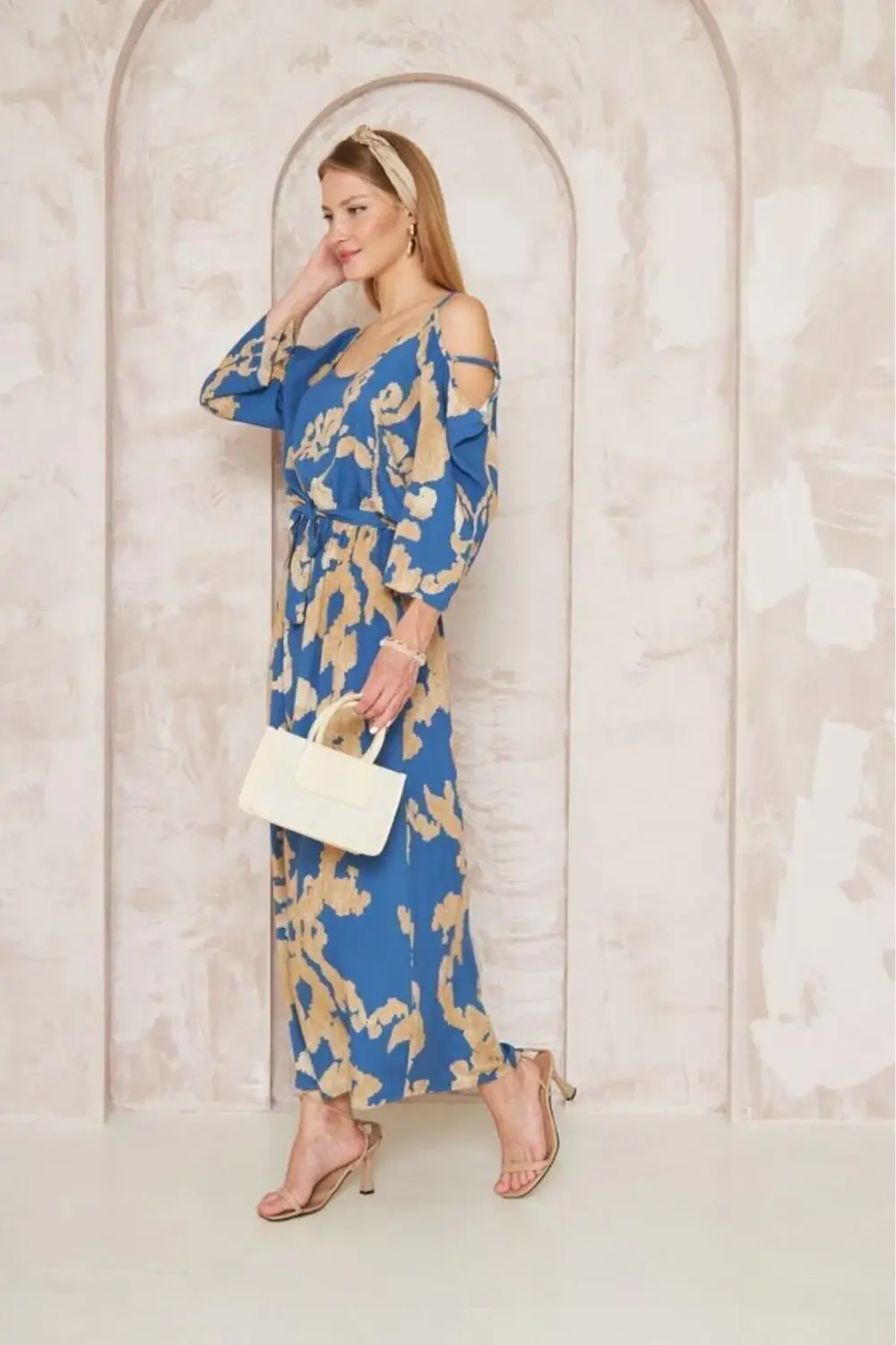 Kadın Beli Lastikli Kemerli Omuz Dekolte Salaş Uzun Viskon Elbise