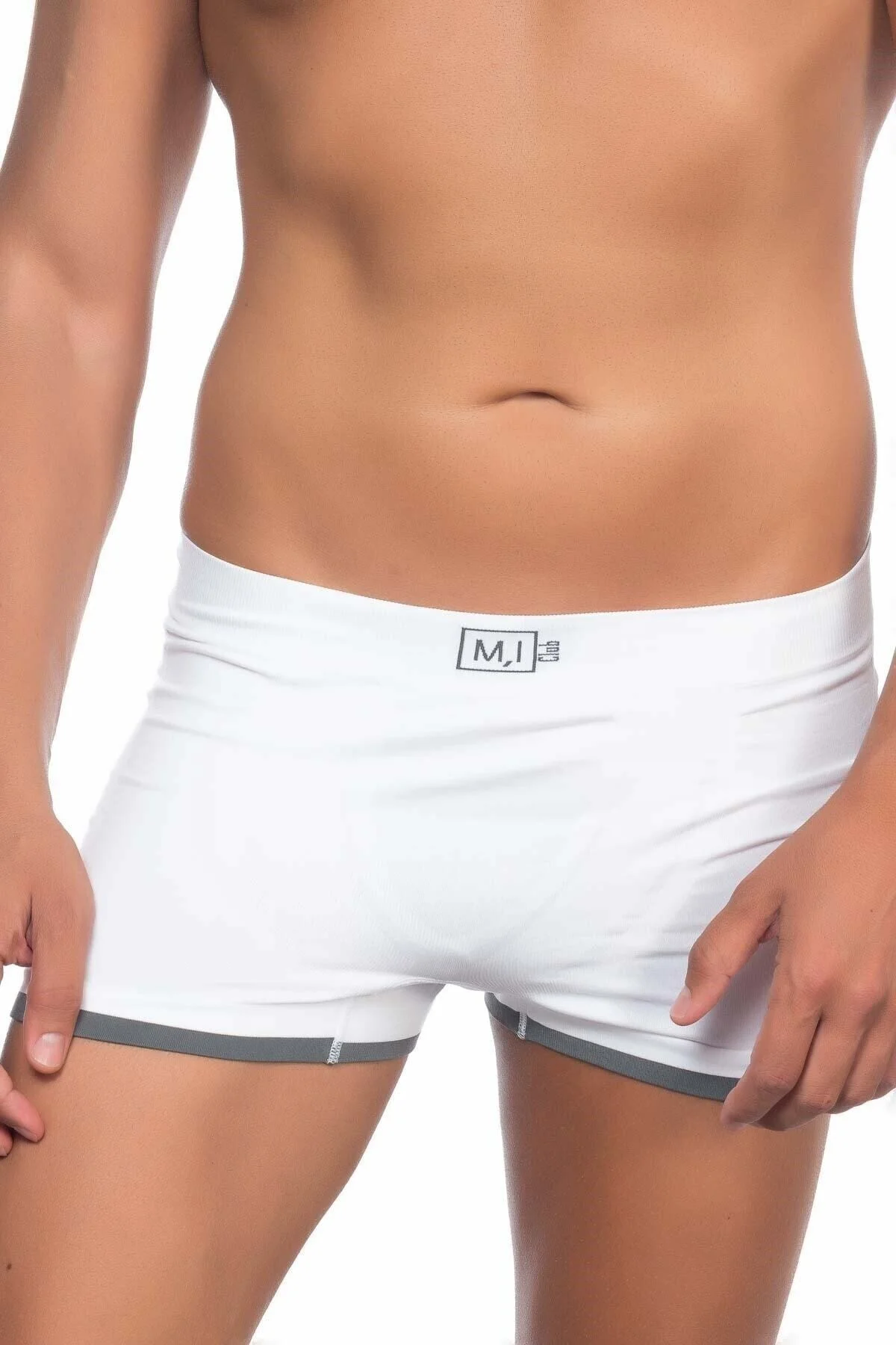 Kadın Beyaz Dikişsiz Erkek Boxer 2104B Kadın Beyaz Dikişsiz Erkek Boxer 2104B