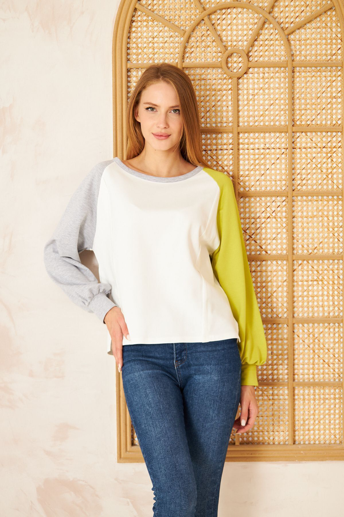 Kadın Beyaz Fıstık Yeşil Gri Yuvarlak Yaka Dikiş Detaylı Uzun Kol