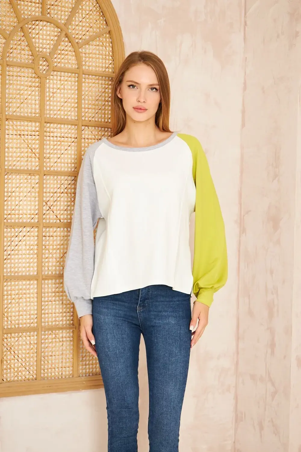 Kadın Beyaz Fıstık Yeşil Gri Yuvarlak Yaka Dikiş Detaylı Uzun Kol