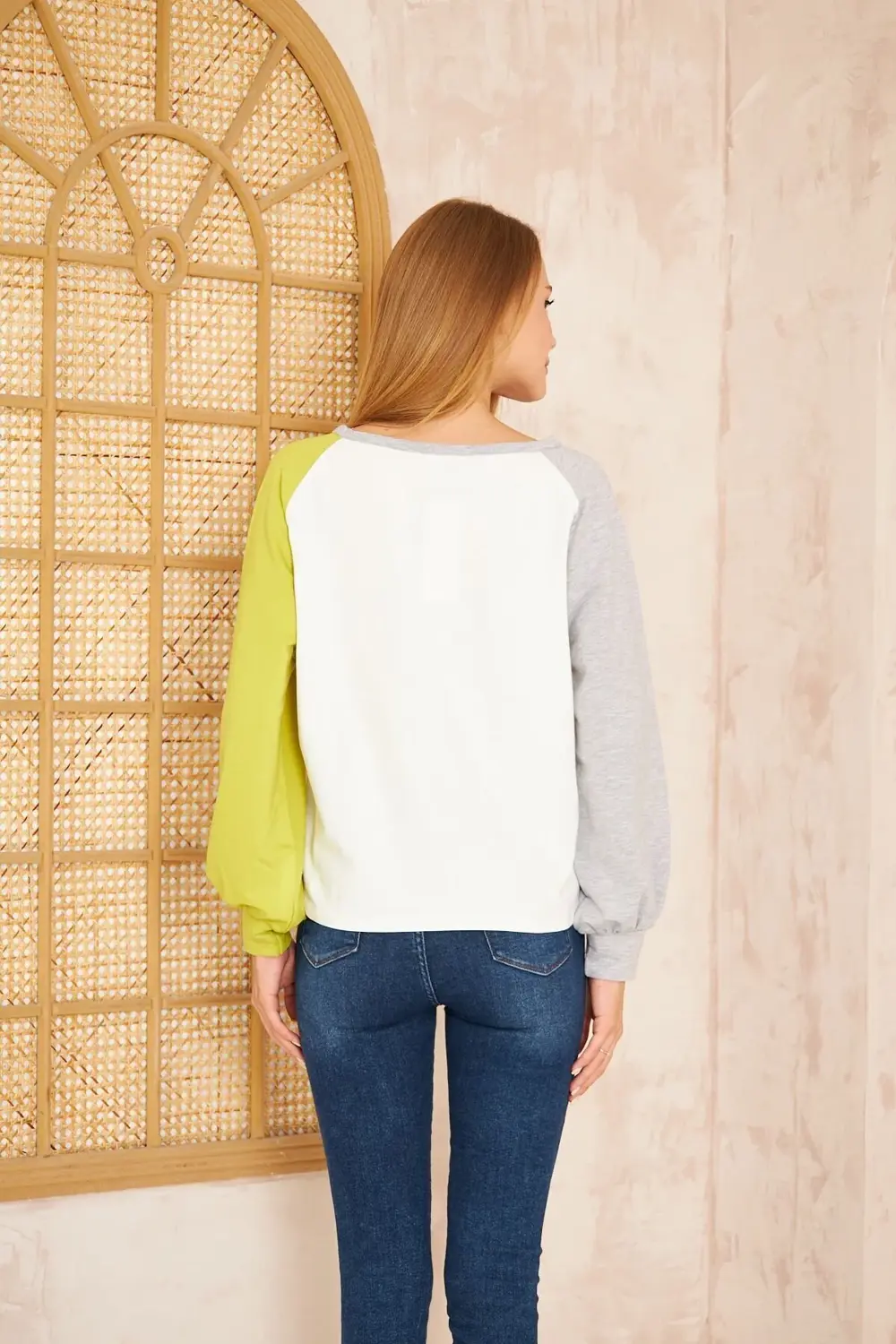 Kadın Beyaz Fıstık Yeşil Gri Yuvarlak Yaka Dikiş Detaylı Uzun Kol