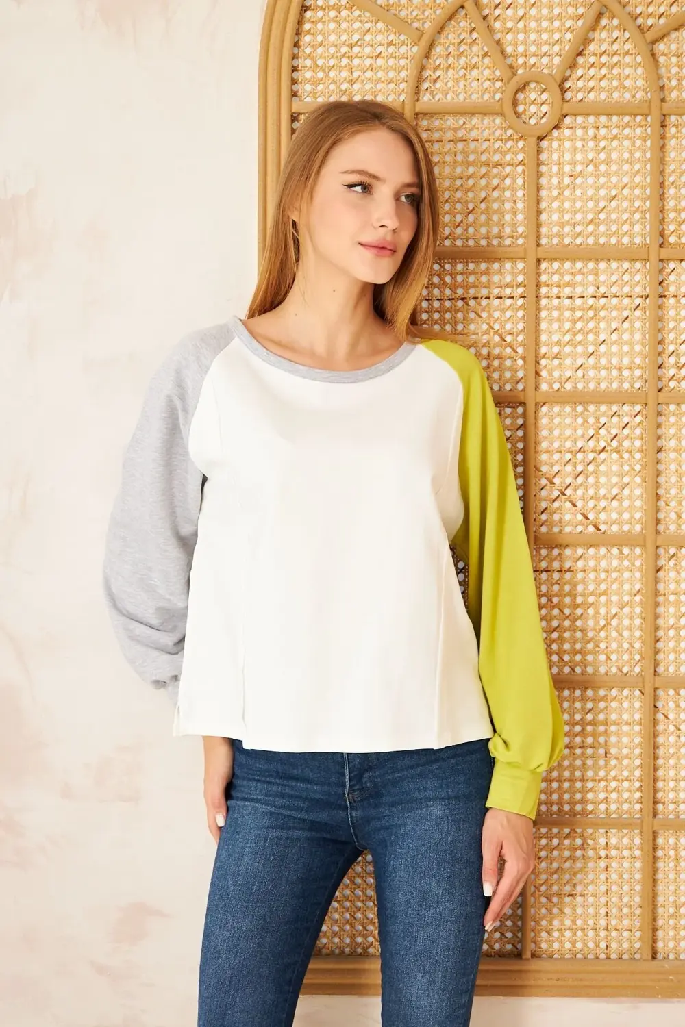 Kadın Beyaz Fıstık Yeşil Gri Yuvarlak Yaka Dikiş Detaylı Uzun Kol