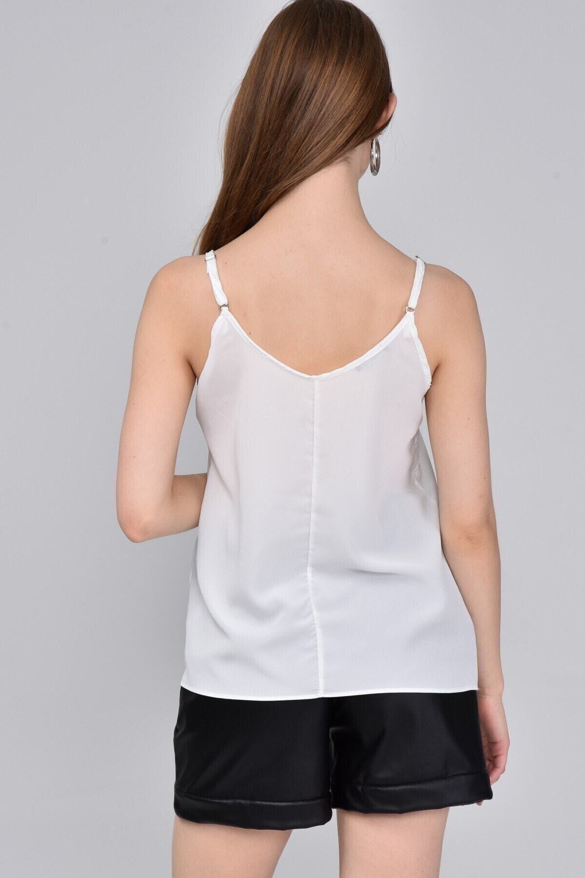 Kadın Beyaz Fransız Dantelli Ayarlanabilir Ip Askılı Bluz