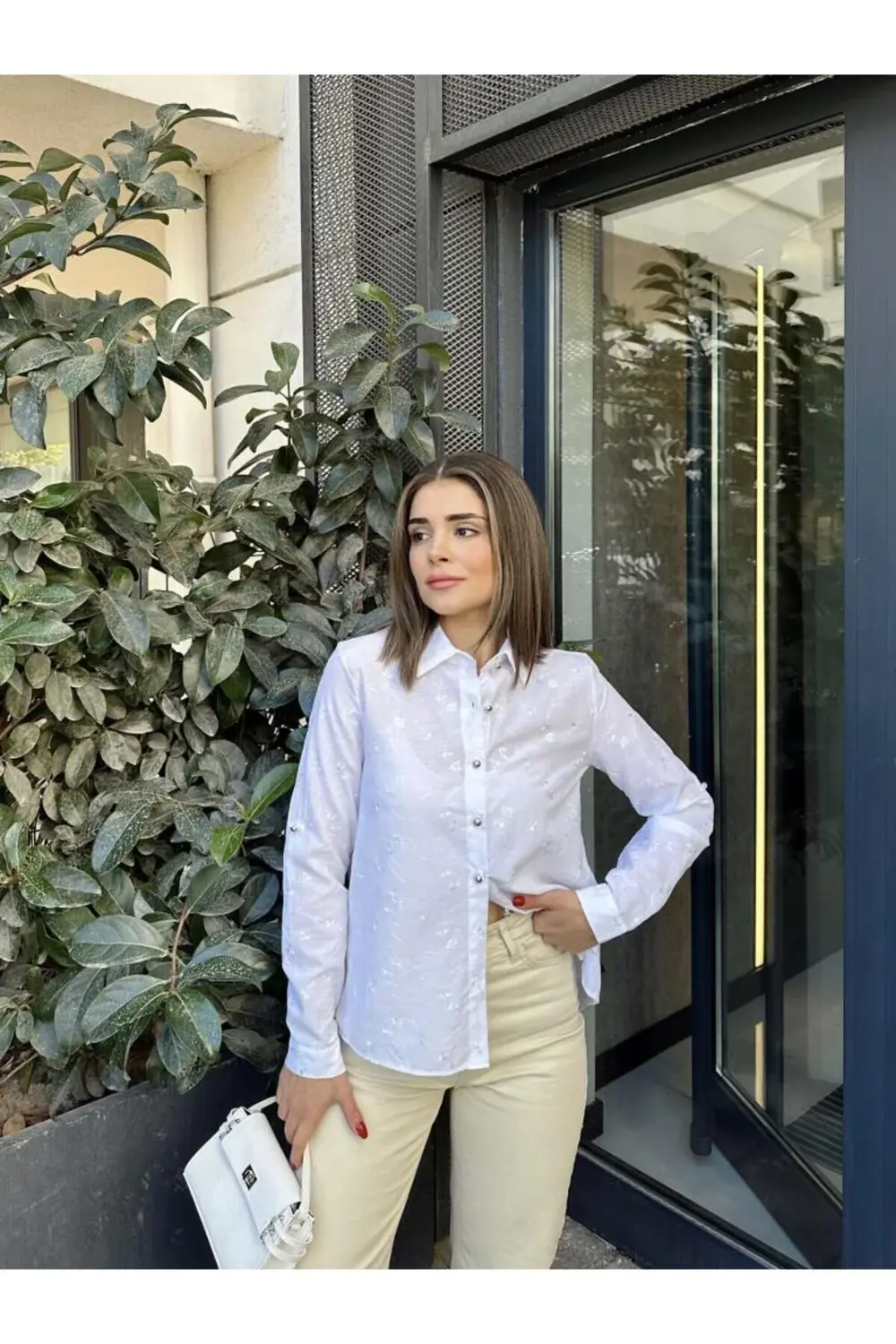 Kadın Beyaz Klasik Basic Poplin Gömlek-Nakış Detaylı 3398253