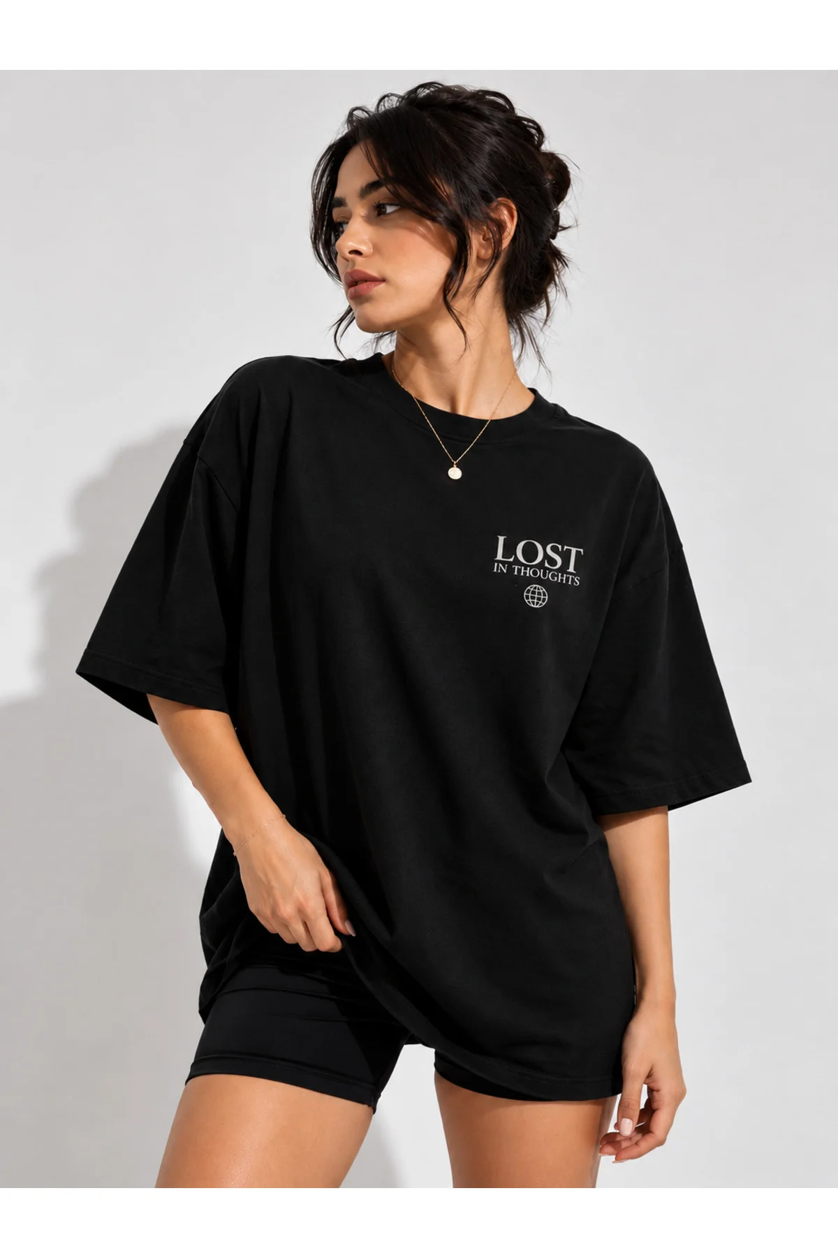Kadın beyaz 🤍 LOST IN THOUGHTS baskılı T-shirt- Bisiklet yaka Kadın beyaz 🤍 LOST IN THOUGHTS baskılı T-shirt- Bisiklet yaka