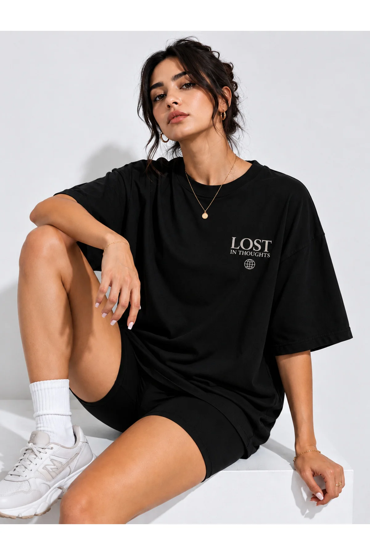 Kadın beyaz 🤍 LOST IN THOUGHTS baskılı T-shirt- Bisiklet yaka Kadın beyaz 🤍 LOST IN THOUGHTS baskılı T-shirt- Bisiklet yaka