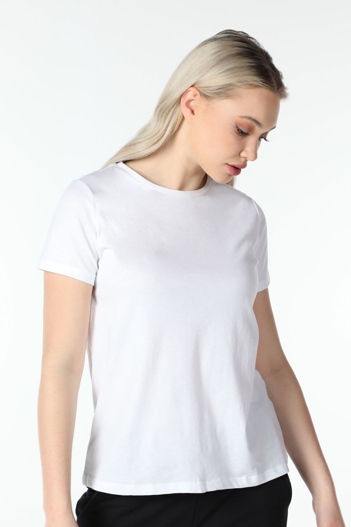 Defys Kadın Bisiklet Yaka Kısa Kollu Regular Fit Basic Tişört Beyaz