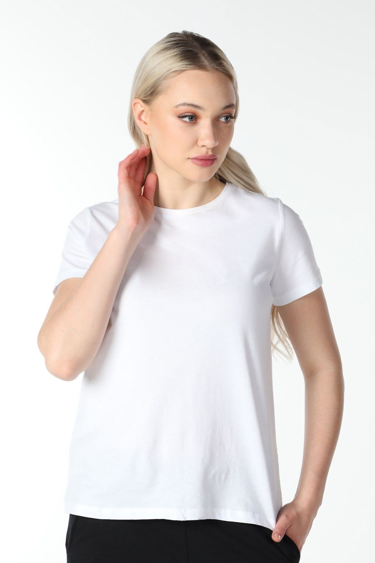 Defys Kadın Bisiklet Yaka Kısa Kollu Regular Fit Basic Tişört Beyaz