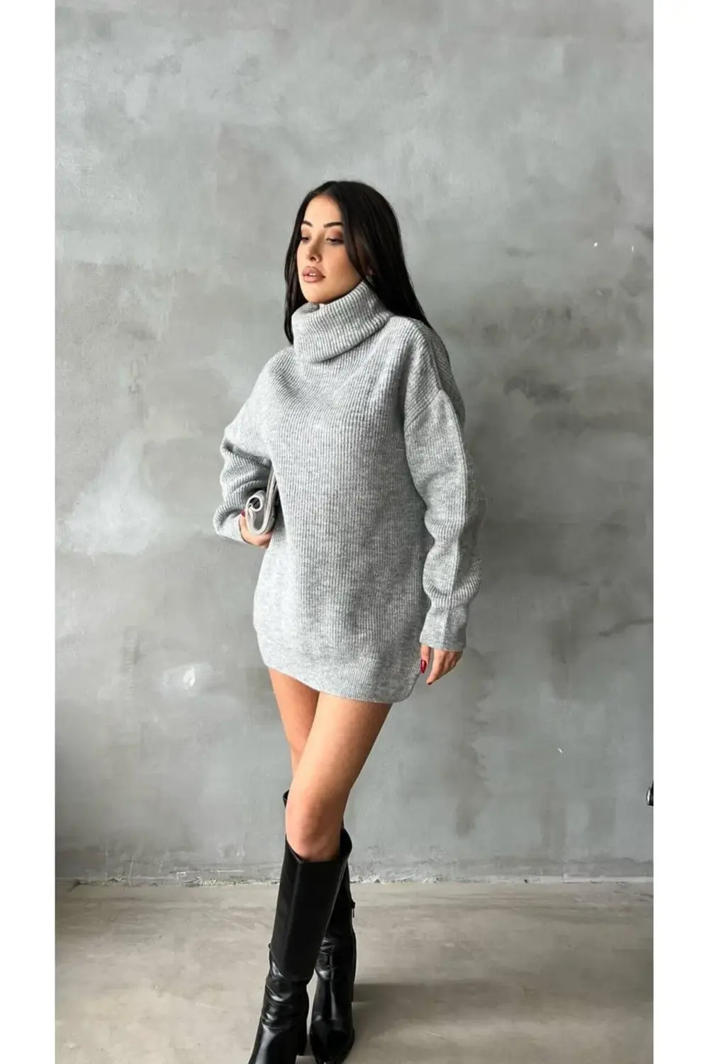 KADIN BOĞAZLI OVERSİZE TRİKO KAZAK