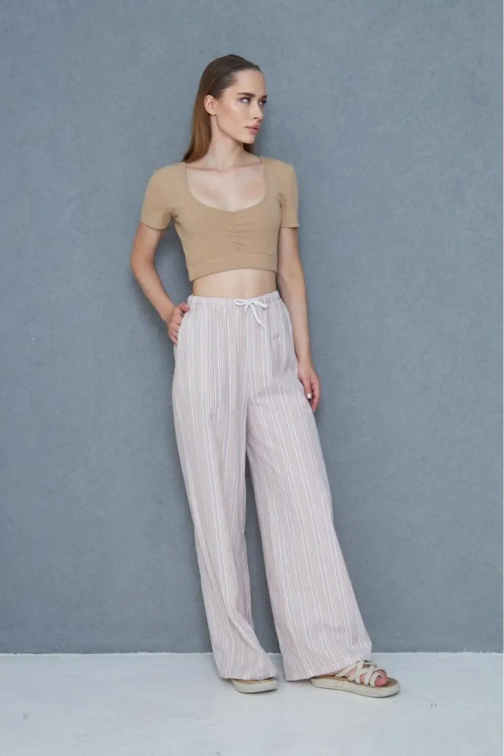 Kadın Bol Paça Poplin Pantolon – Cepli, Beli Bağcıklı, Fisto Deta