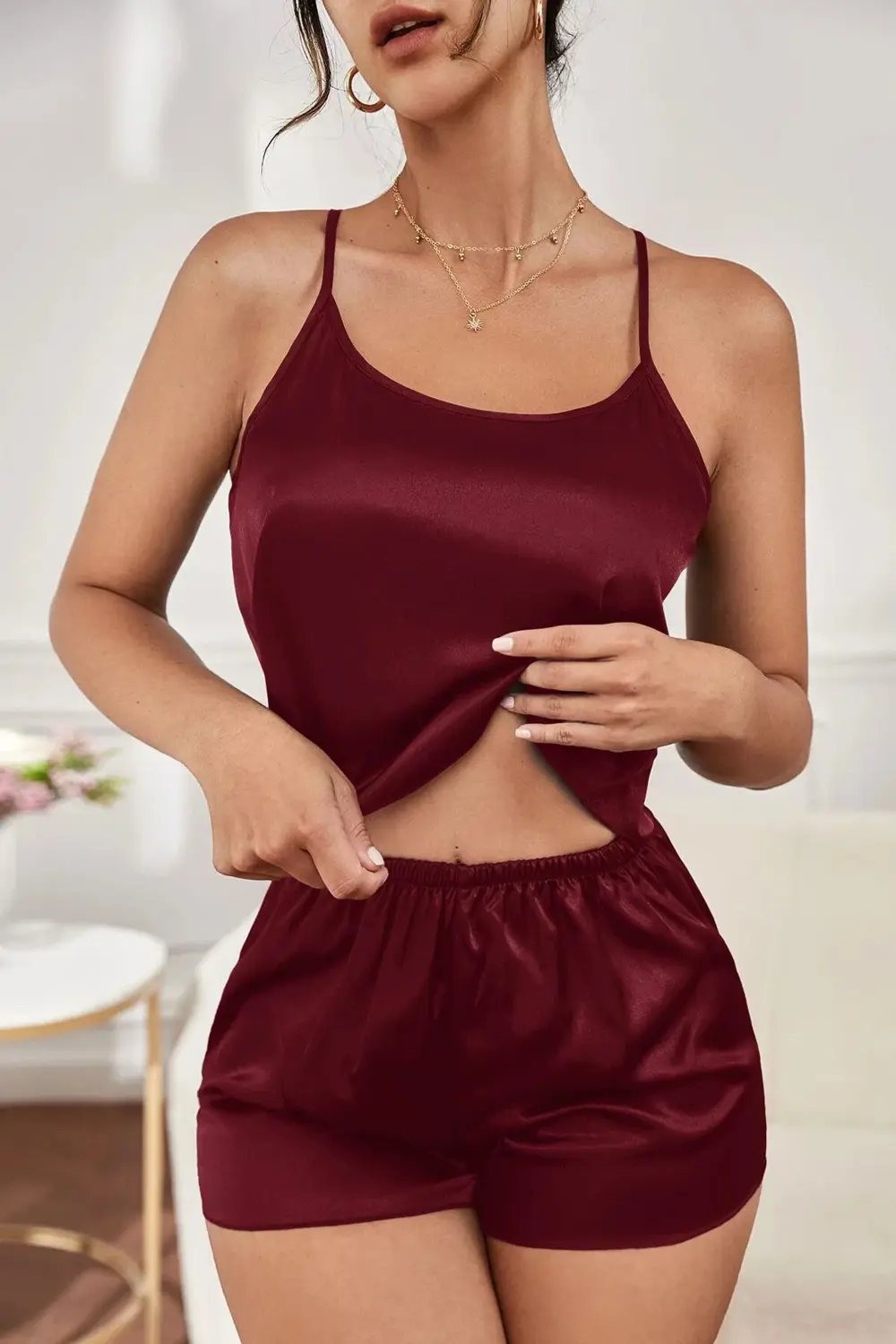 Pilelistore Kadın Bordo Asimetrik Sırt Dekolte Detaylı Şık Şortlu Gecelik Tak