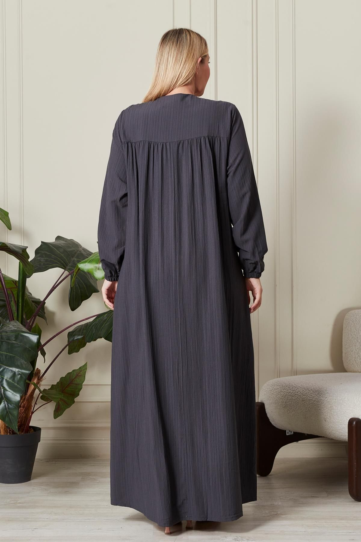 Kadın Büyük Beden Gofre Kumaş Kare Yaka Elbise