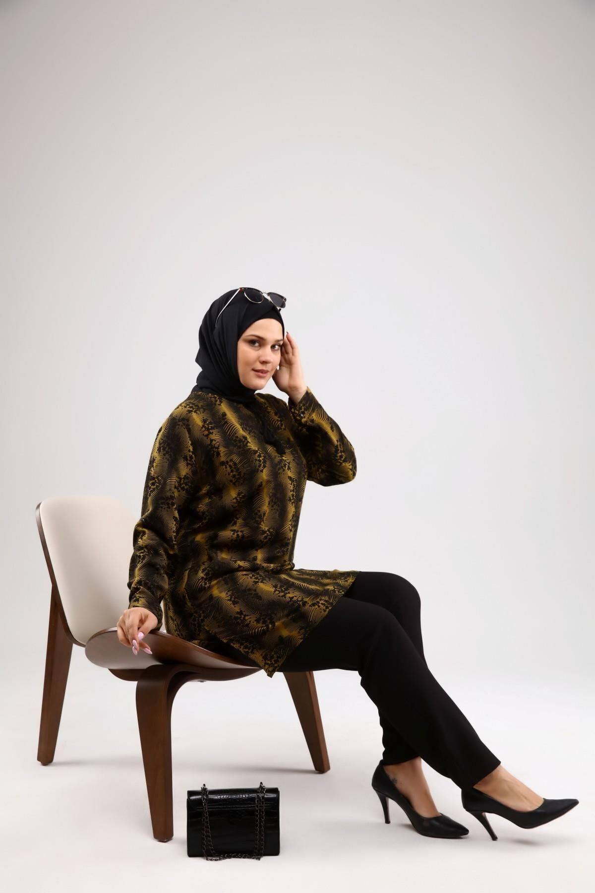 Ferace Kadın Büyük Beden Tesettür Tunik İpli Ve Yandan Yırtmaçlı Mavi