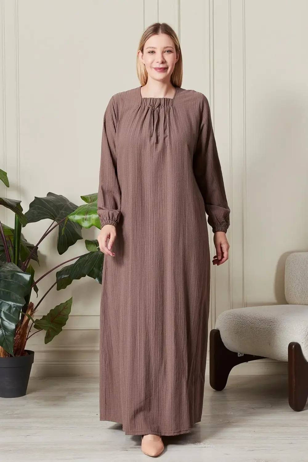 Kadın Büyük Beden Gofre Kumaş Kare Yaka Elbise