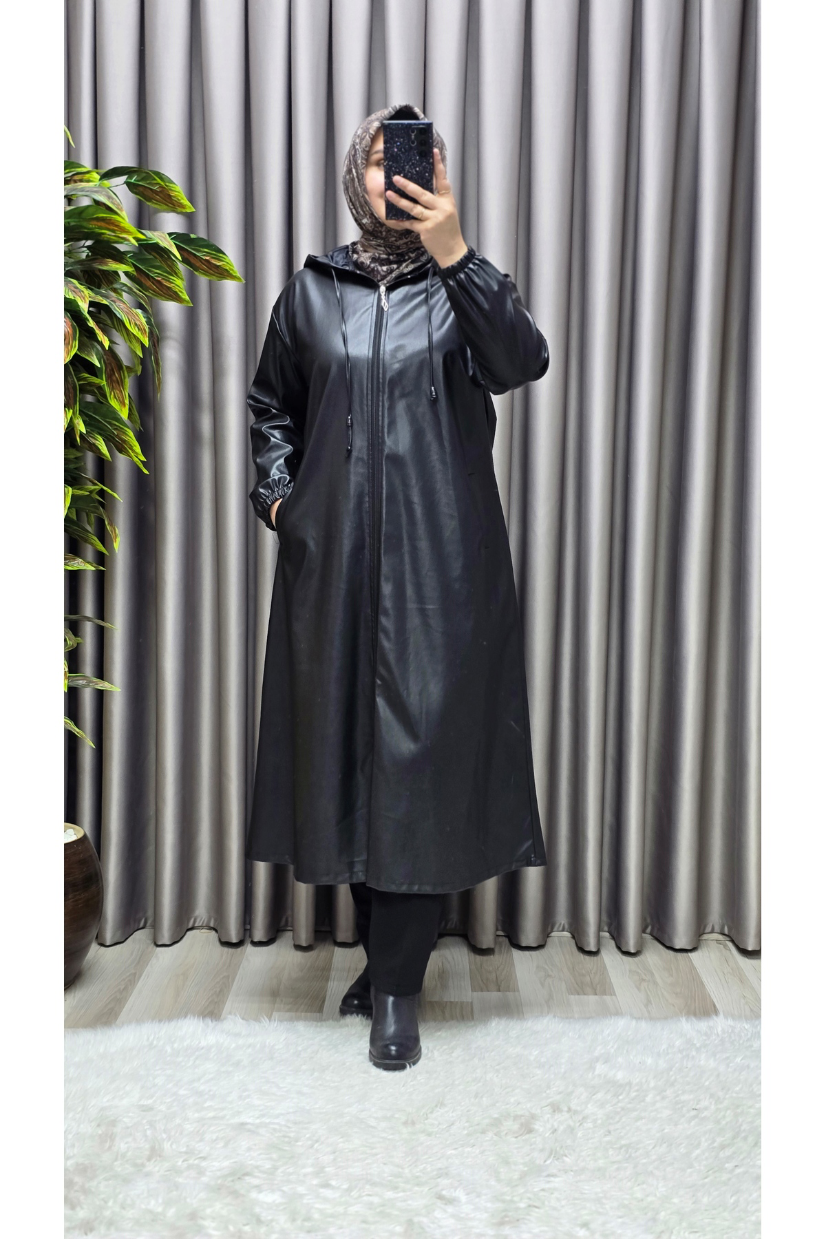 Elmas Tesettür Kadın Büyük Beden Kapşonlu Fermuarlı Suni Deri Tesettür Kap Su Ge