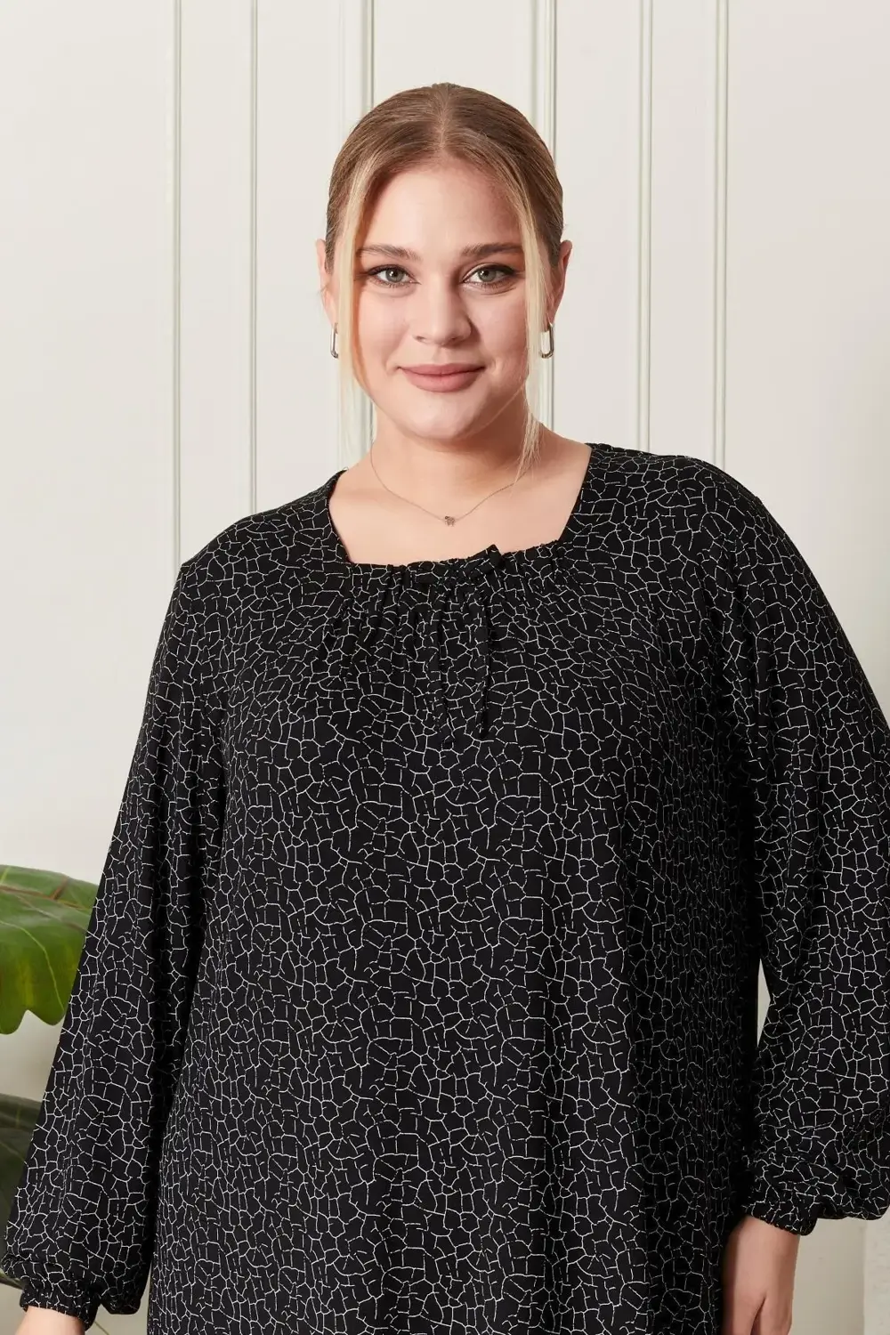 Kadın Buyuk Beden Kare Yaka Tesettür Elbise