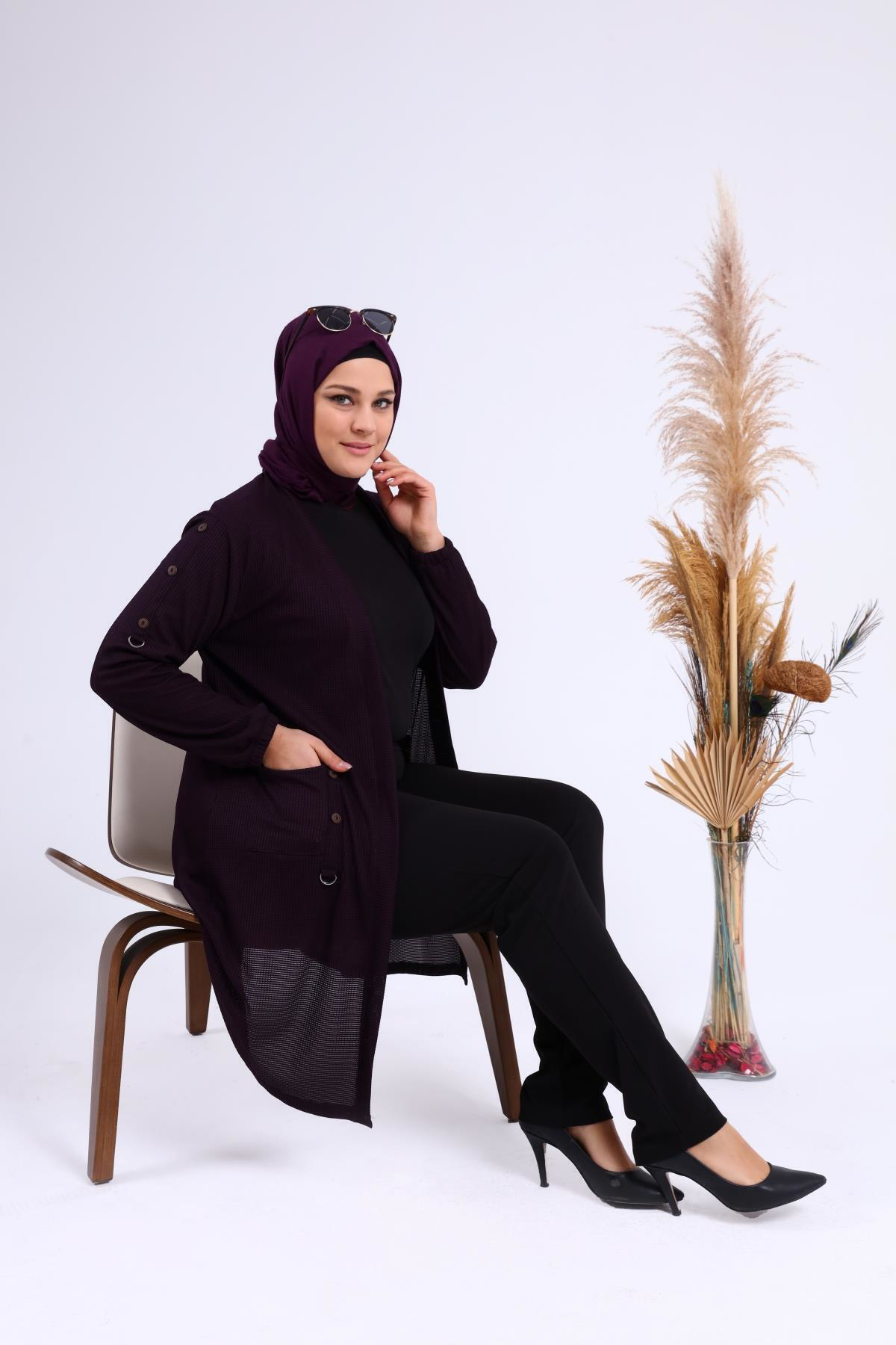 Ferace Kadin Buyuk Beden Metal Tokalı Petek Hırka