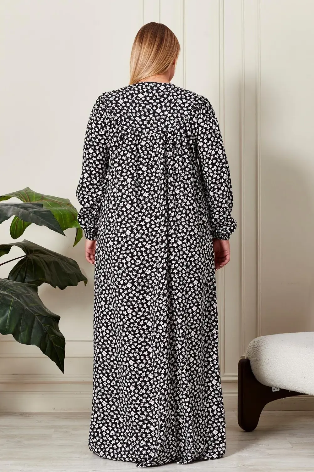 Kadın Büyük Beden Robalı Elbise Kadın Büyük Beden Robalı Elbise