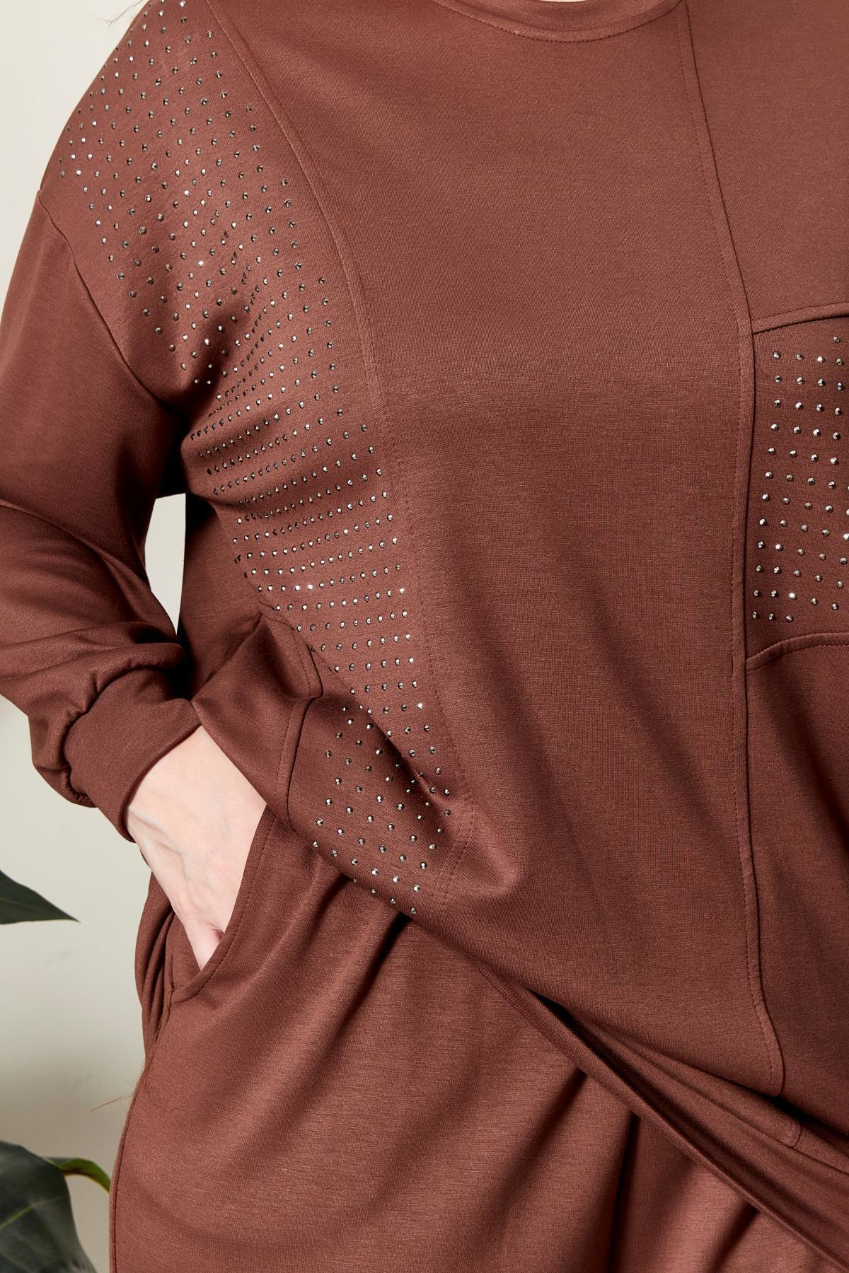 Ferace Kadın Büyük Beden Taşlı Takım