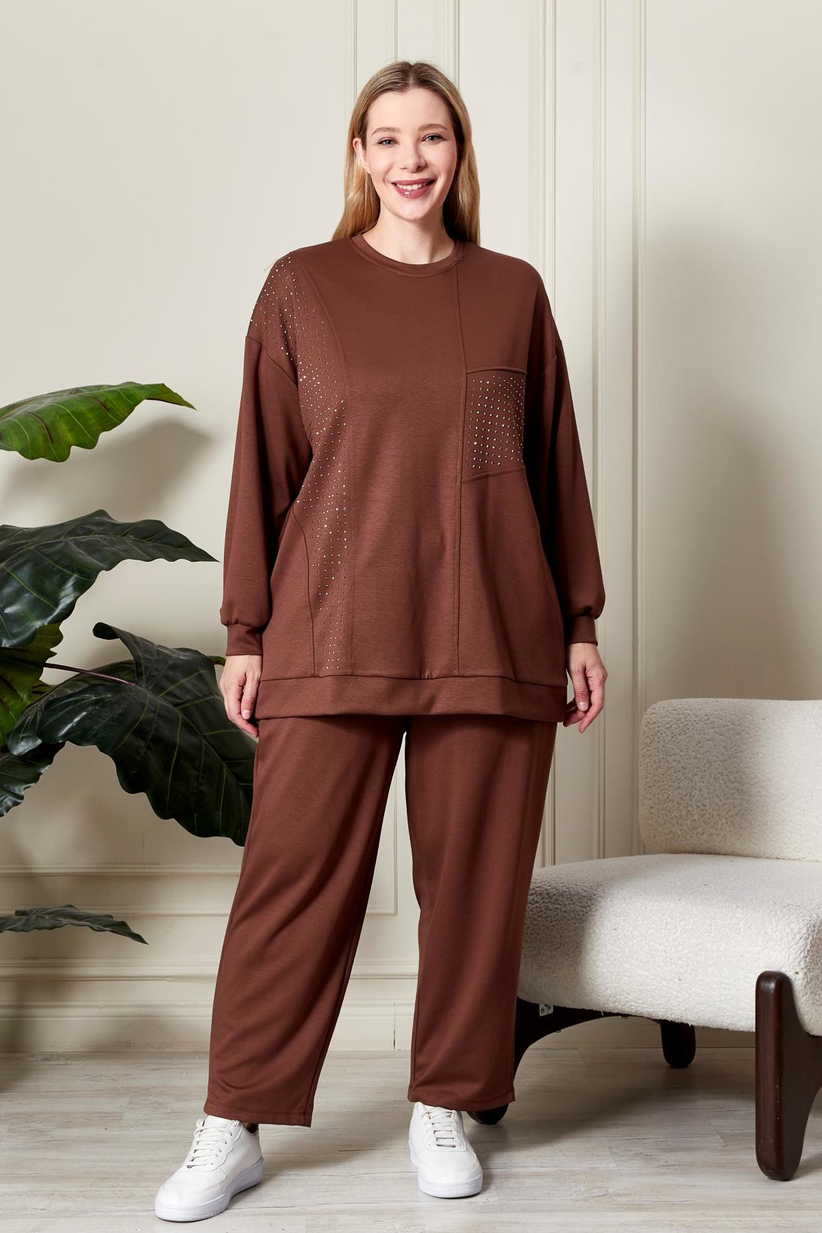 Ferace Kadın Büyük Beden Taşlı Takım