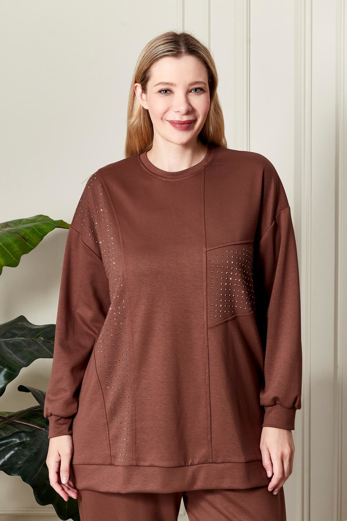 Ferace Kadın Büyük Beden Taşlı Takım