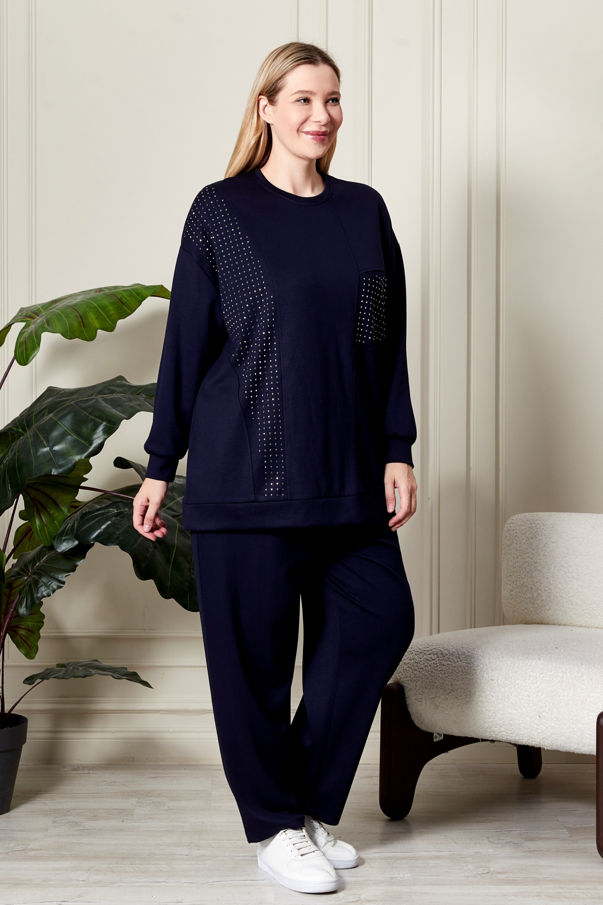 Ferace Kadın Büyük Beden Taşlı Takım